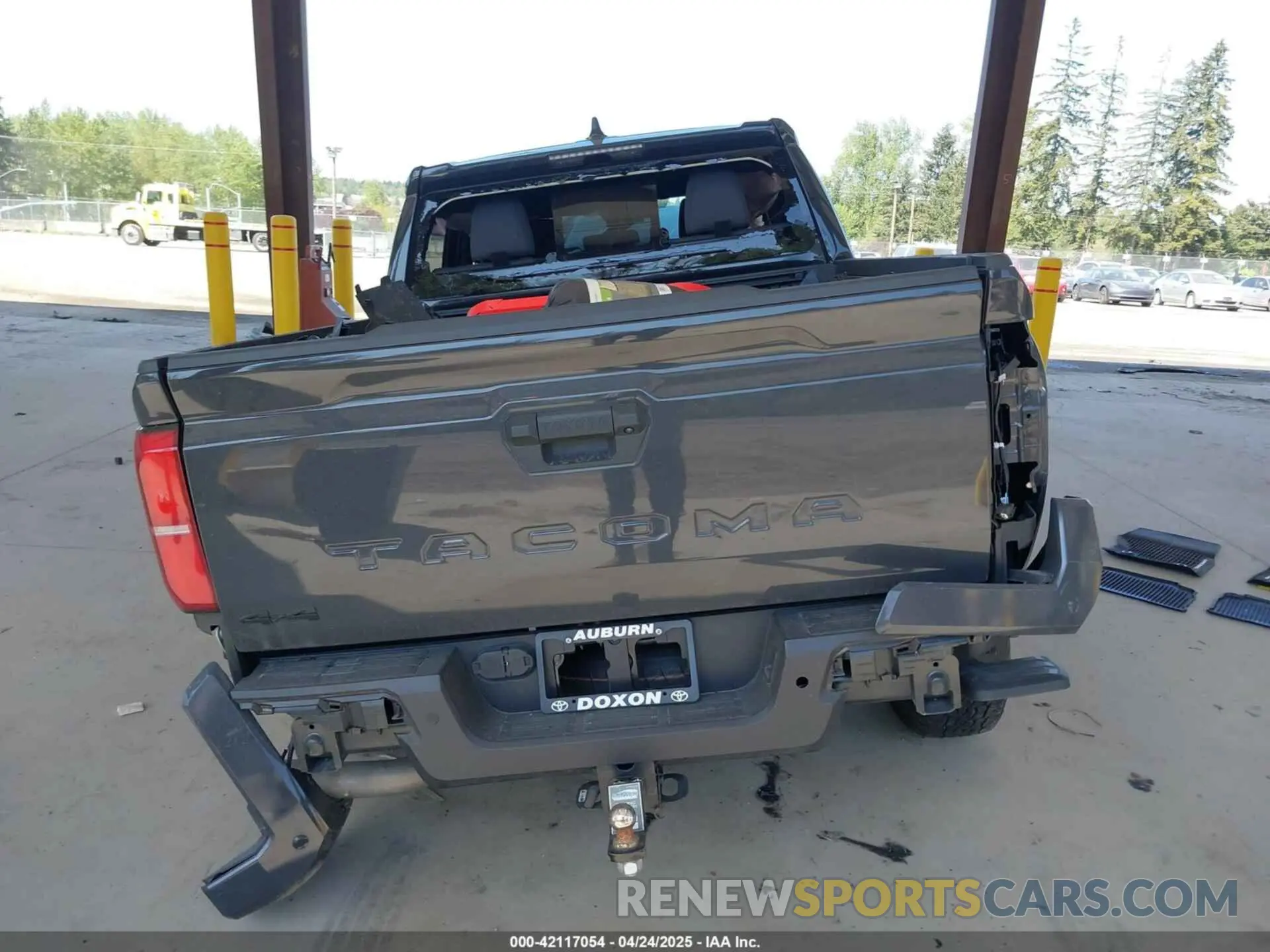 15 Фотография поврежденного автомобиля 3TMLB5JN1RM068963 TOYOTA TACOMA 2024