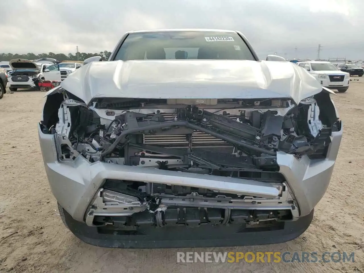 5 Photograph of a damaged car 3TMLB5JN2RM003300 TOYOTA TACOMA 2024