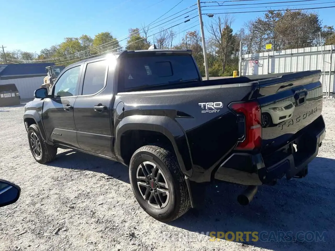2 Фотография поврежденного автомобиля 3TMLB5JN2RM003426 TOYOTA TACOMA 2024