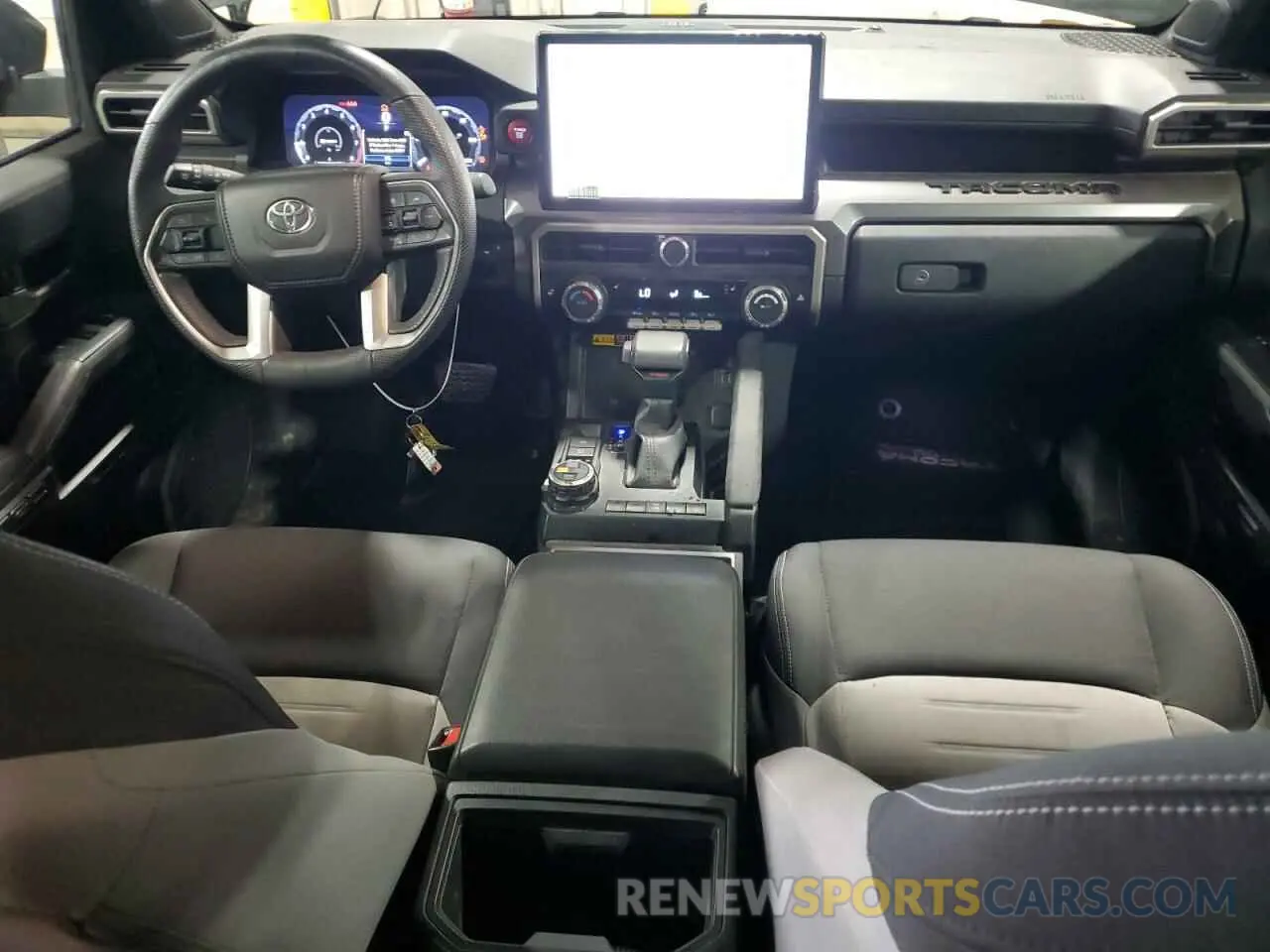 8 Фотография поврежденного автомобиля 3TMLB5JN2RM018329 TOYOTA TACOMA 2024