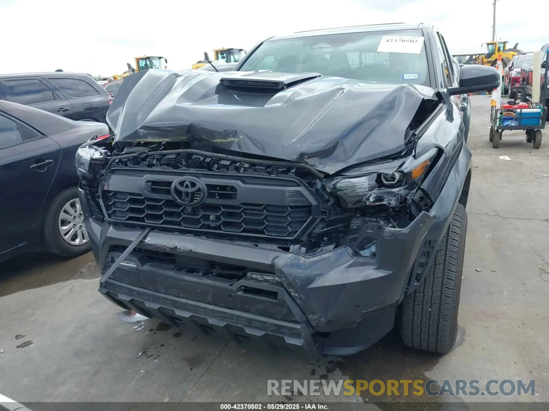 6 Фотография поврежденного автомобиля 3TMLB5JN2RM051282 TOYOTA TACOMA 2024
