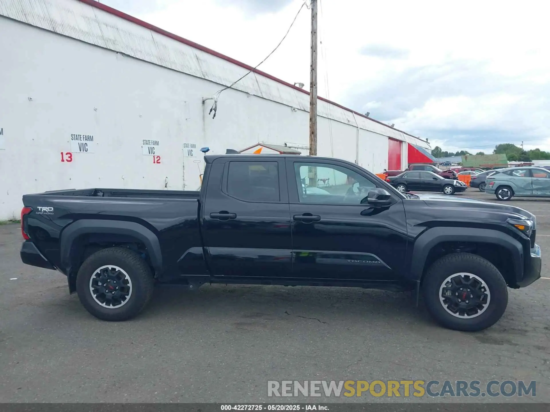 13 Фотография поврежденного автомобиля 3TMLB5JN3RM047323 TOYOTA TACOMA 2024