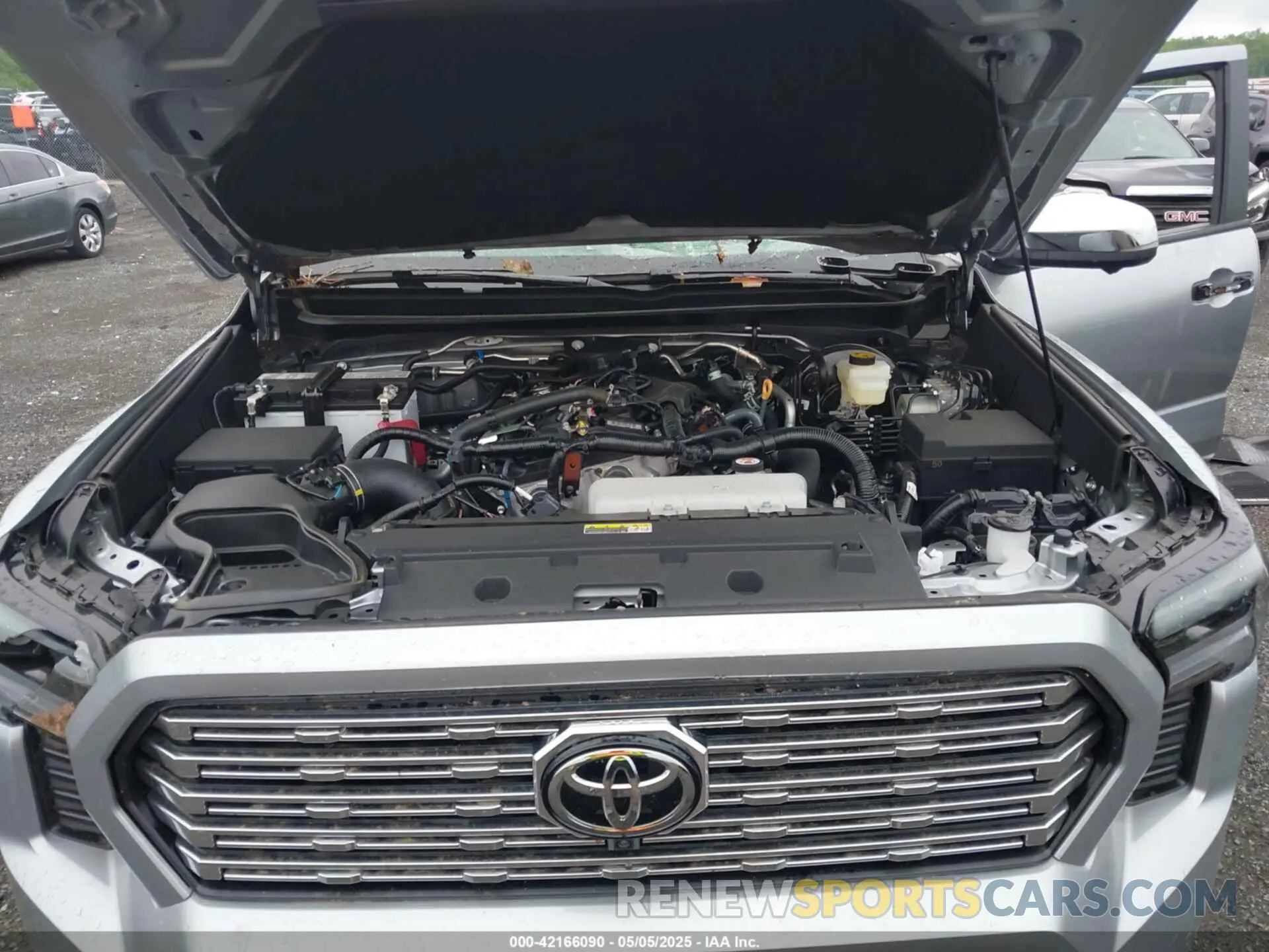 10 Фотография поврежденного автомобиля 3TMLB5JN3RM061237 TOYOTA TACOMA 2024