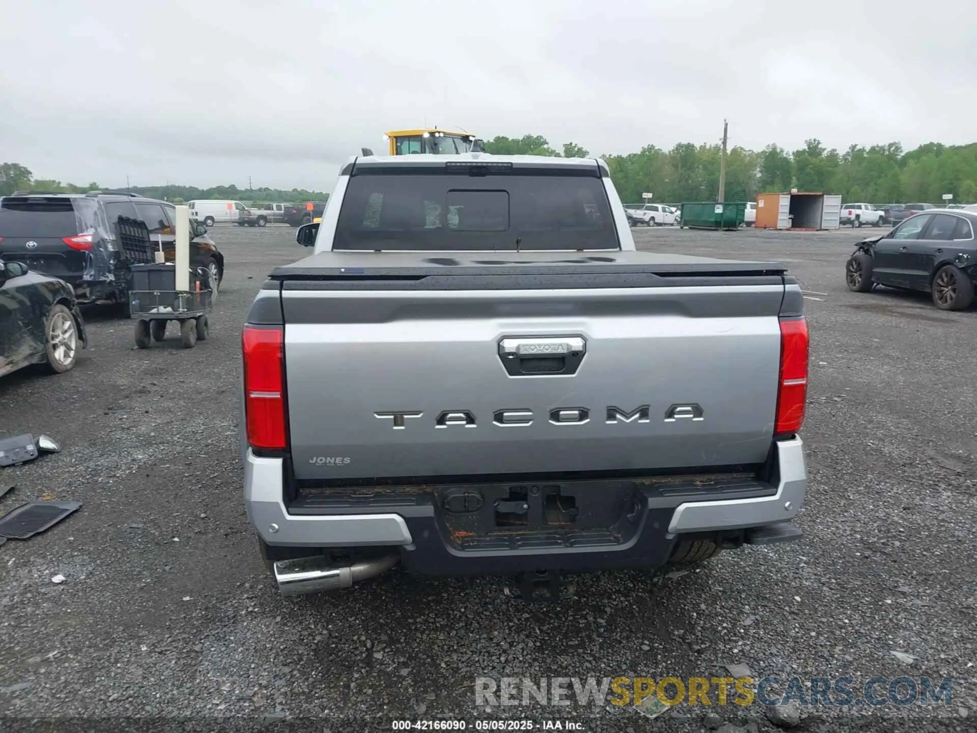 17 Фотография поврежденного автомобиля 3TMLB5JN3RM061237 TOYOTA TACOMA 2024