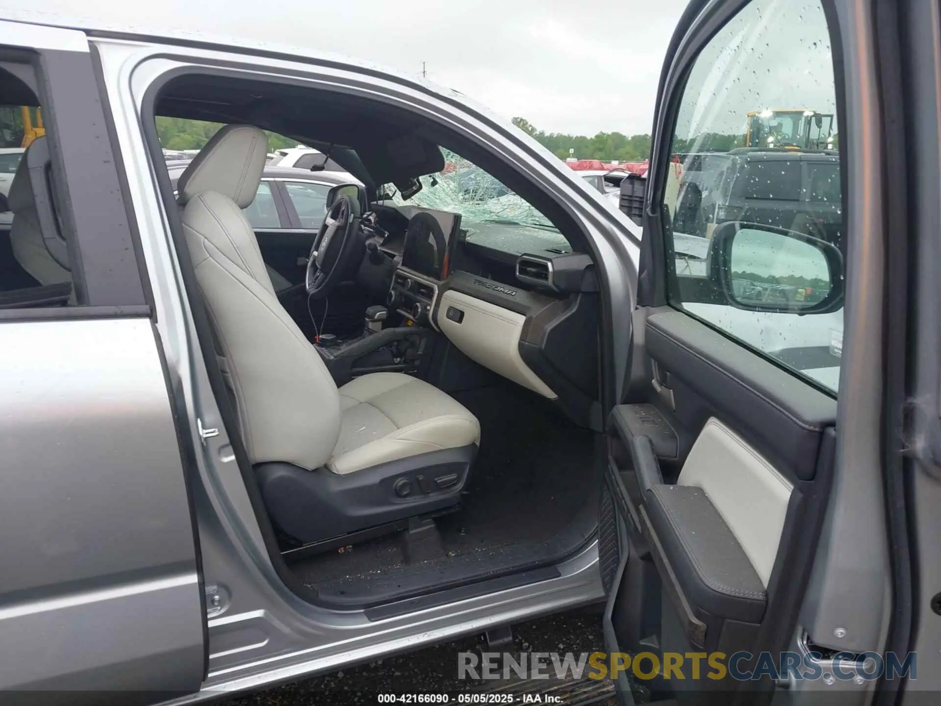 5 Фотография поврежденного автомобиля 3TMLB5JN3RM061237 TOYOTA TACOMA 2024