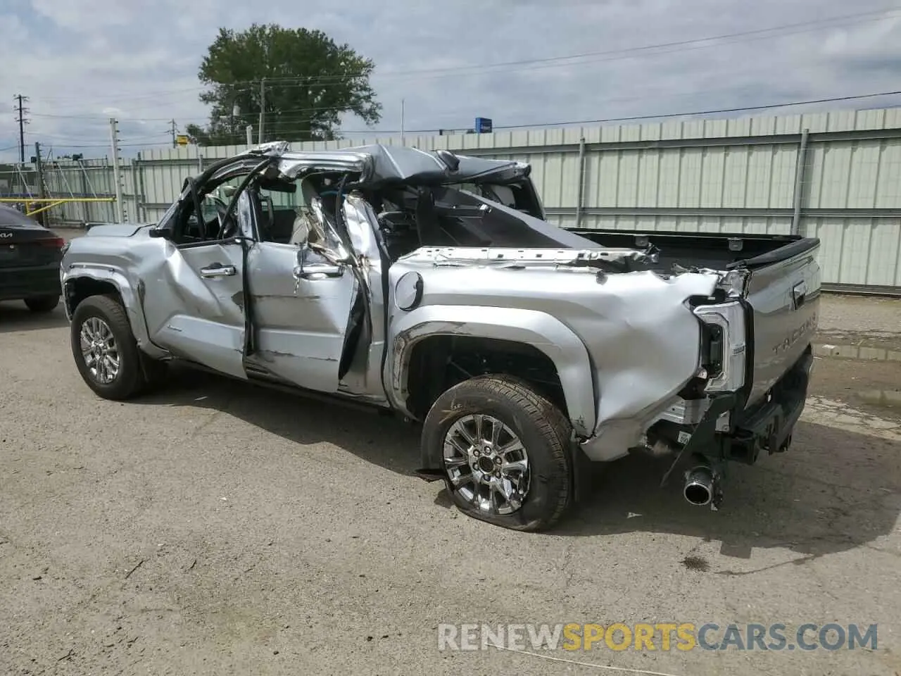 2 Фотография поврежденного автомобиля 3TMLB5JN4RM012869 TOYOTA TACOMA 2024