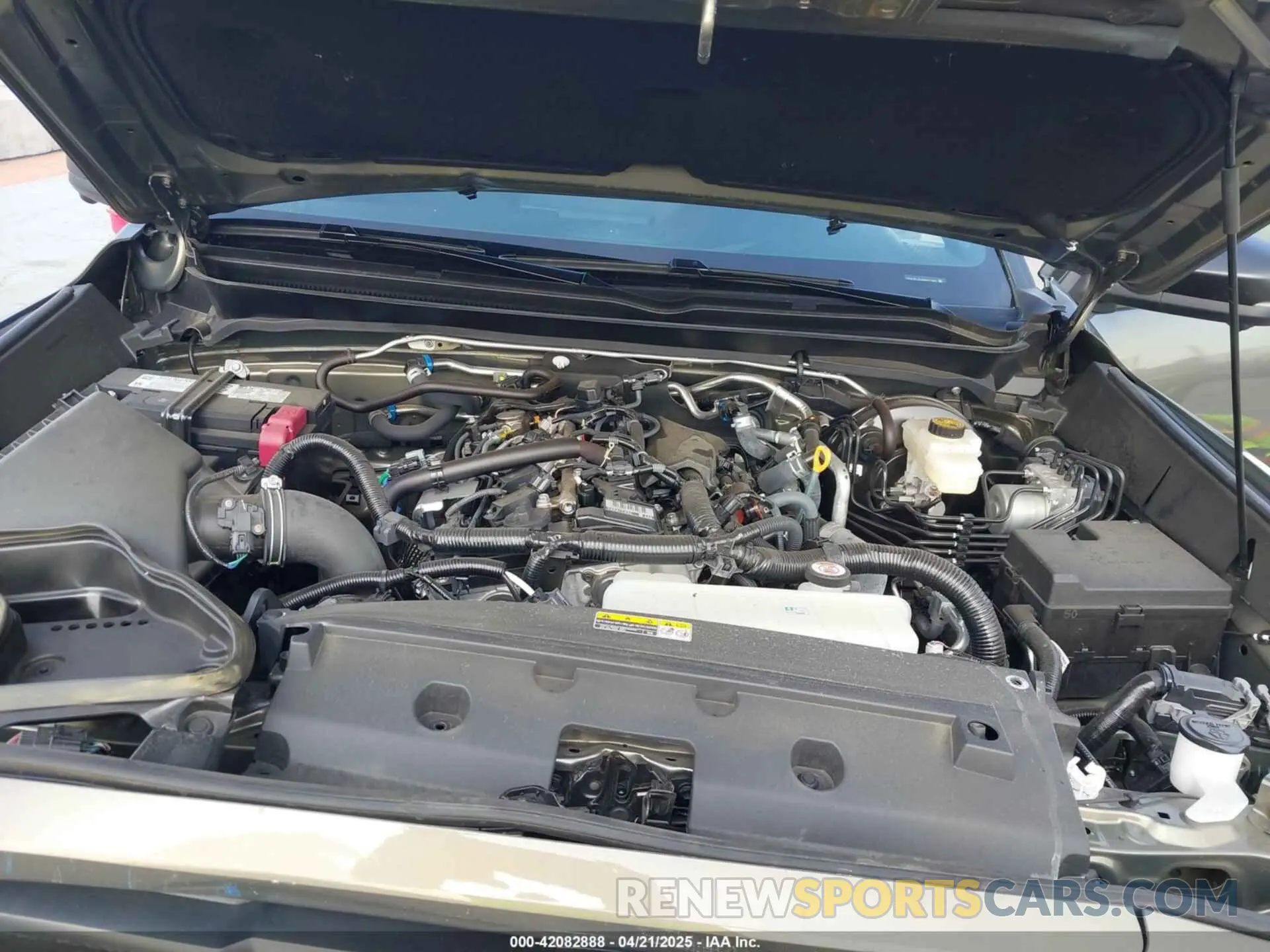 10 Фотография поврежденного автомобиля 3TMLB5JN4RM047640 TOYOTA TACOMA 2024