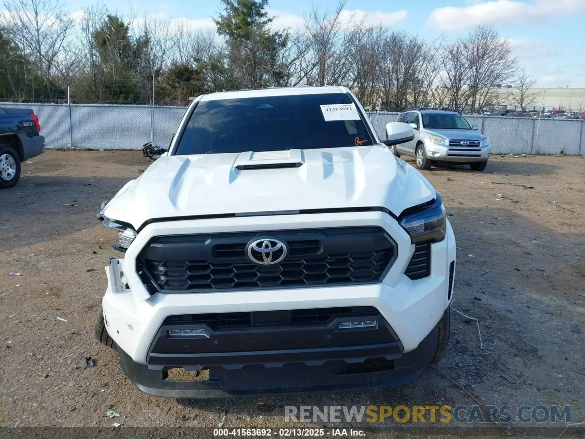 12 Photograph of a damaged car 3TMLB5JN4RM069704 TOYOTA TACOMA 2024