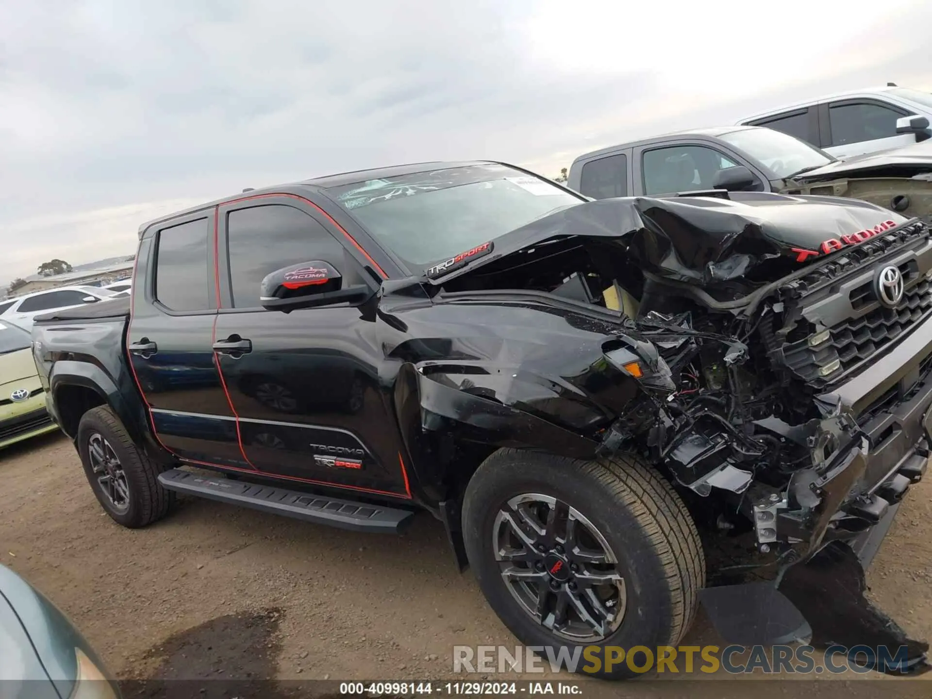 13 Photograph of a damaged car 3TMLB5JN5RM002187 TOYOTA TACOMA 2024