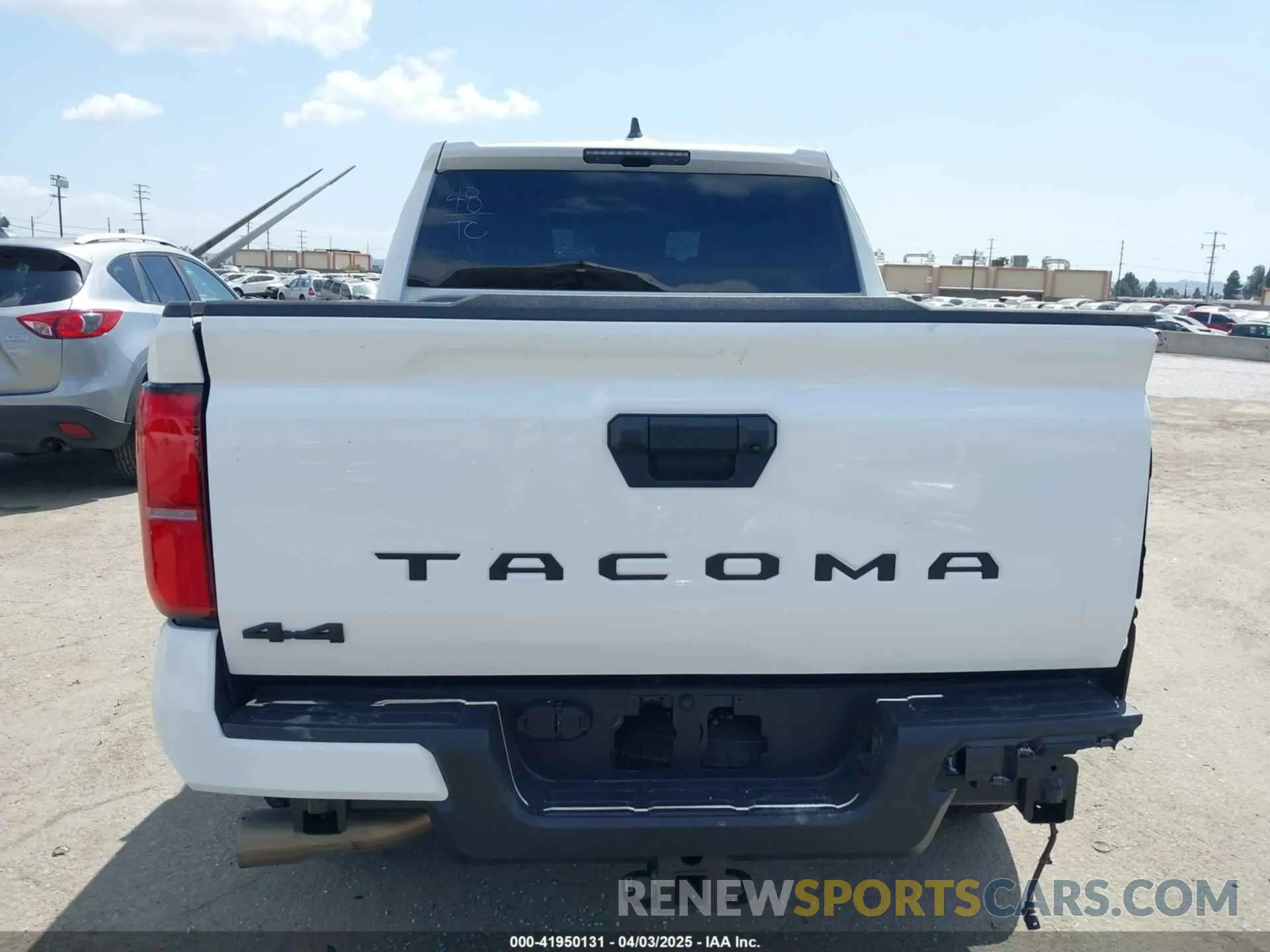 16 Photograph of a damaged car 3TMLB5JN5RM059893 TOYOTA TACOMA 2024
