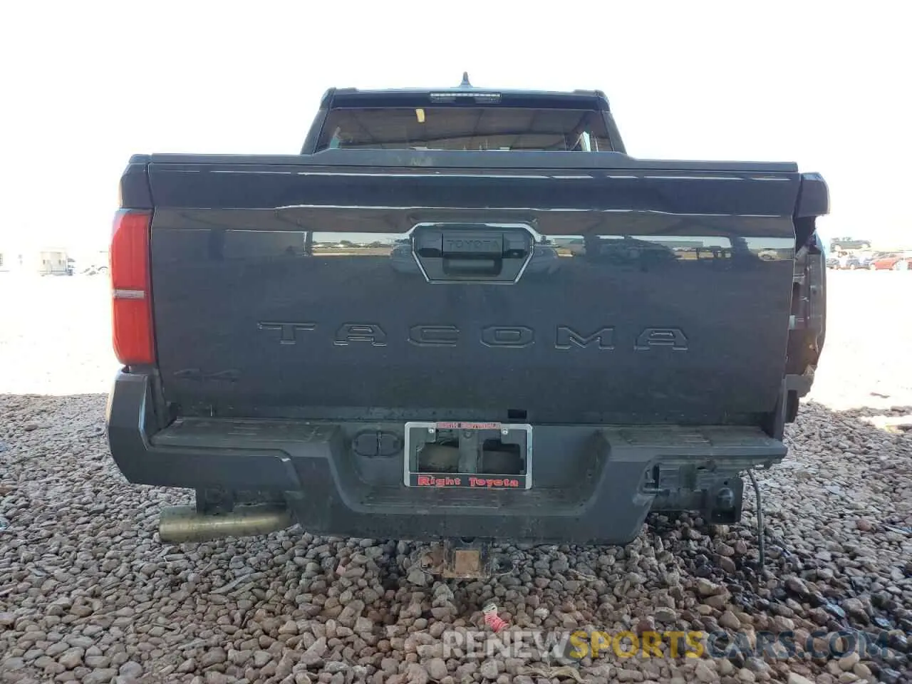6 Photograph of a damaged car 3TMLB5JN5RM086074 TOYOTA TACOMA 2024