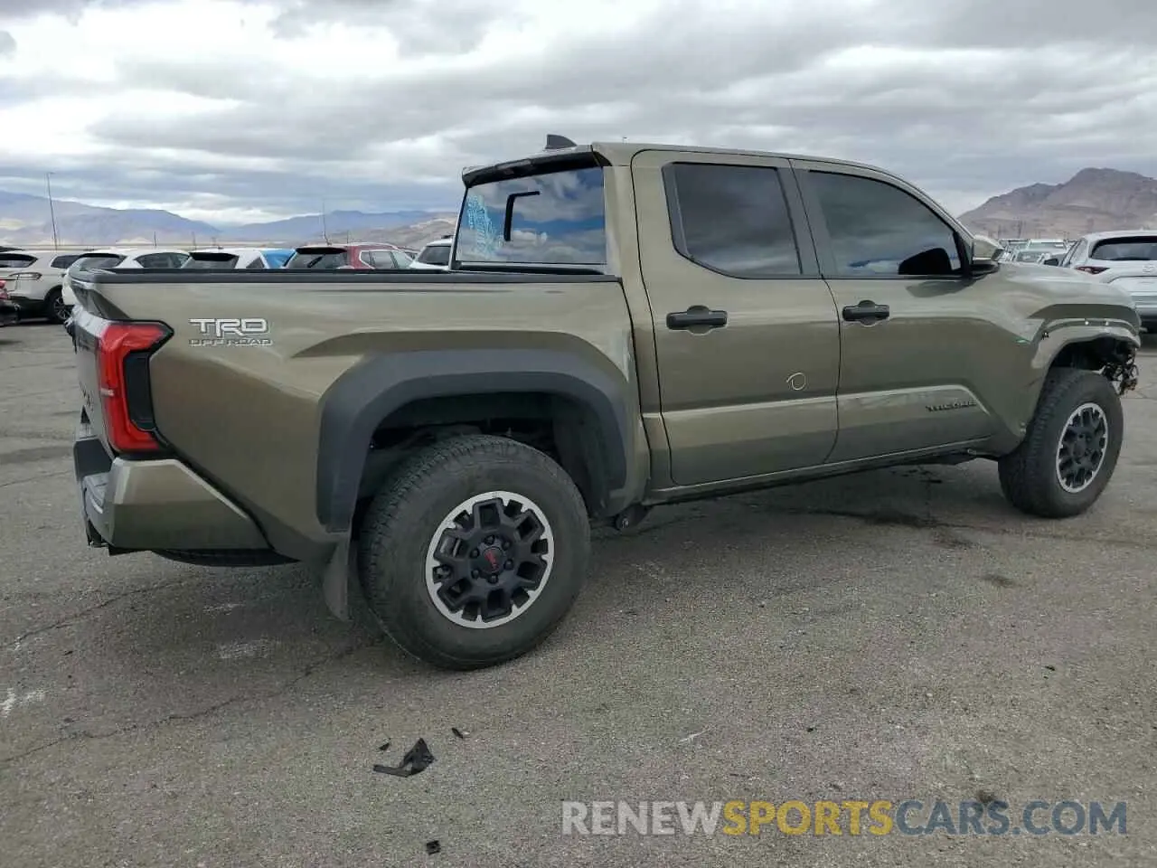 3 Фотография поврежденного автомобиля 3TMLB5JN6RM001632 TOYOTA TACOMA 2024