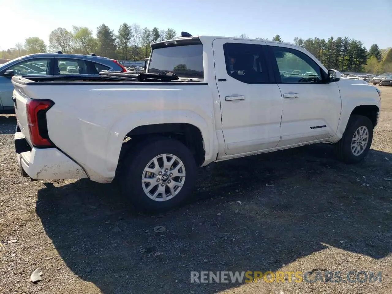 3 Фотография поврежденного автомобиля 3TMLB5JN6RM044514 TOYOTA TACOMA 2024