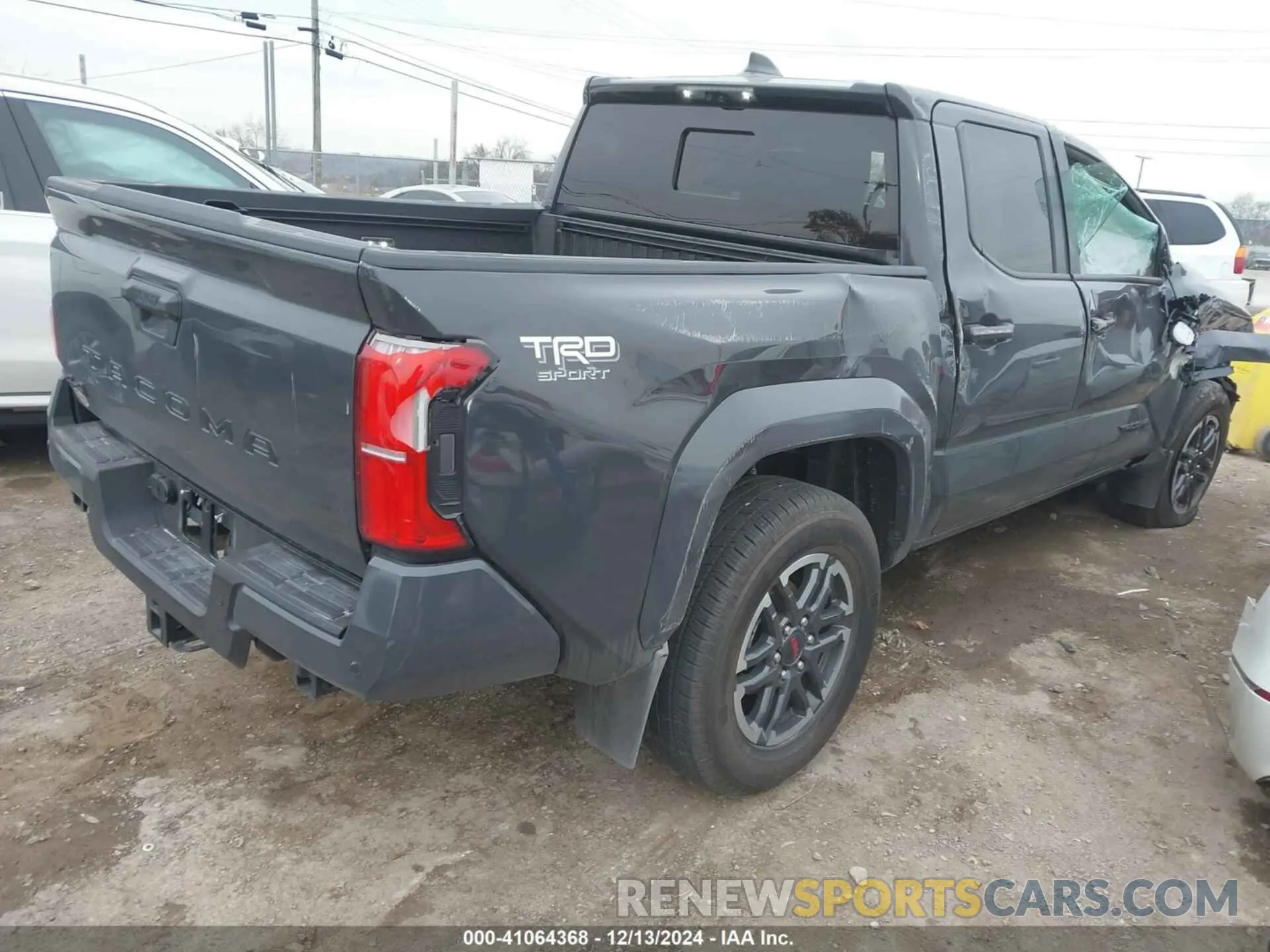 4 Photograph of a damaged car 3TMLB5JN6RM058641 TOYOTA TACOMA 2024