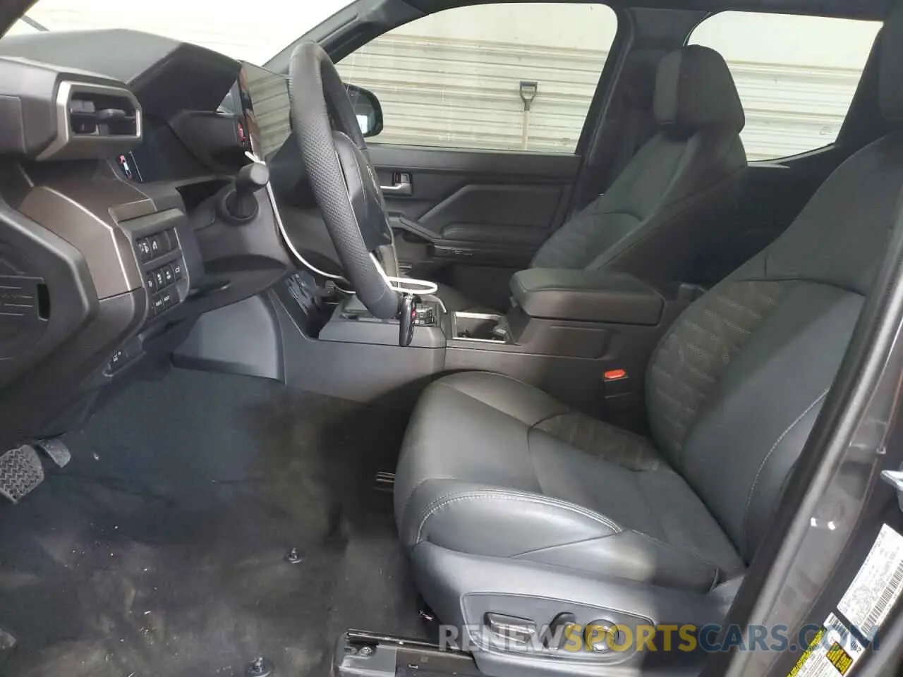 7 Фотография поврежденного автомобиля 3TMLB5JN6RM060647 TOYOTA TACOMA 2024