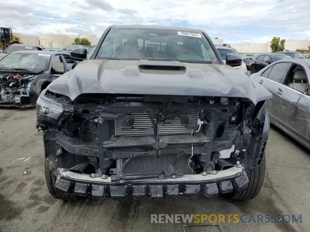 5 Photograph of a damaged car 3TMLB5JN7RM001512 TOYOTA TACOMA 2024