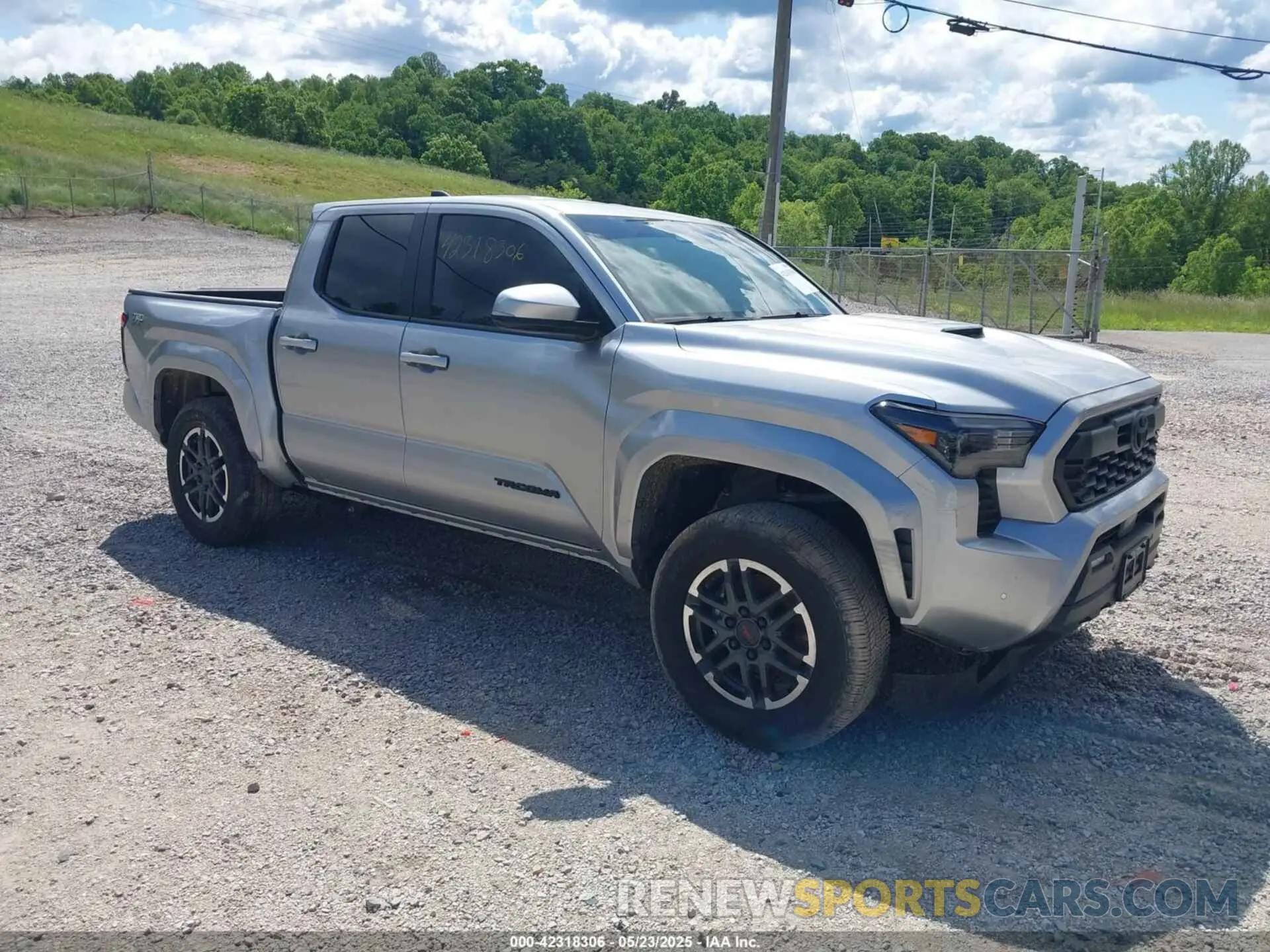 1 Фотография поврежденного автомобиля 3TMLB5JN7RM014602 TOYOTA TACOMA 2024