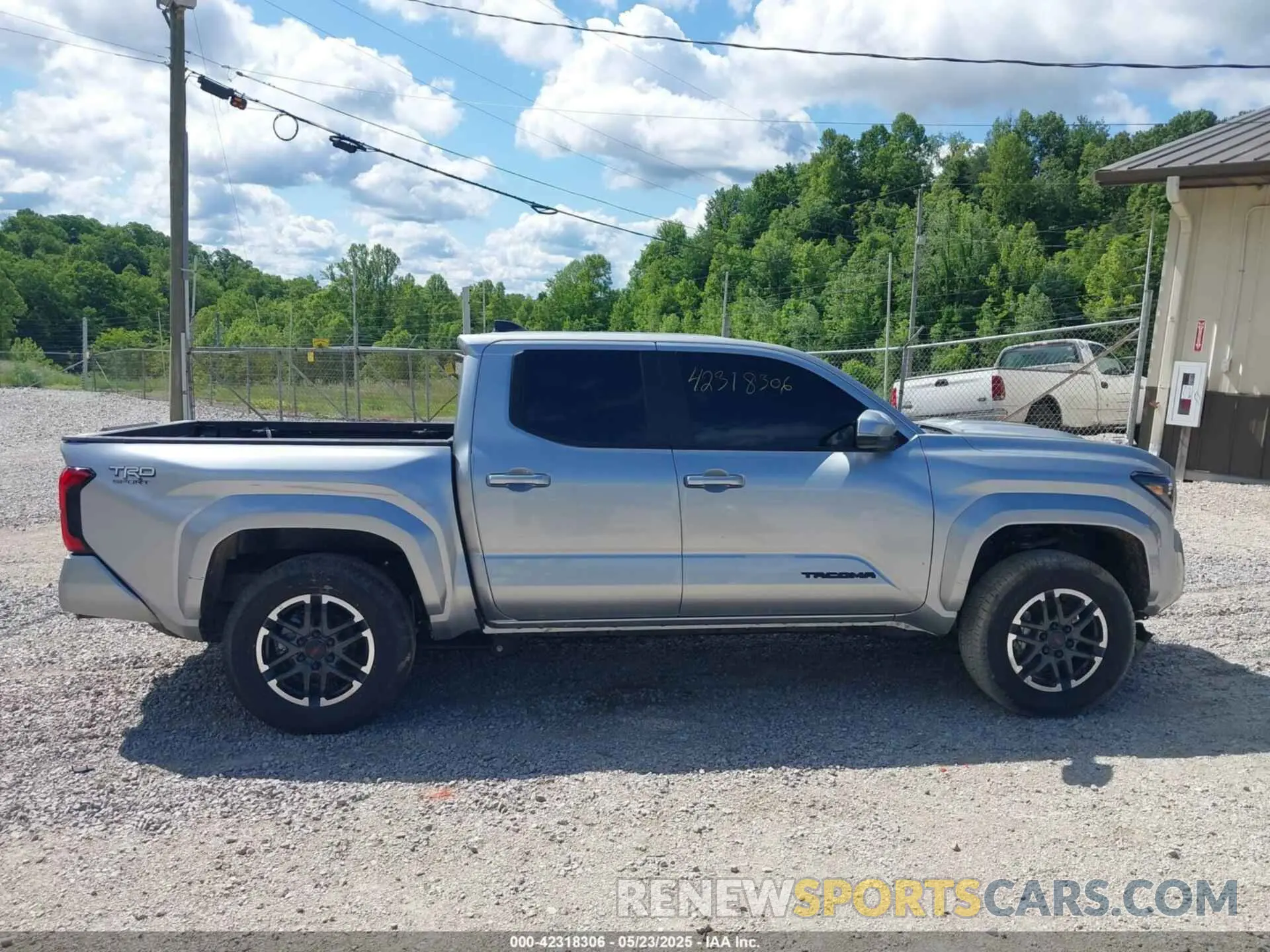 13 Фотография поврежденного автомобиля 3TMLB5JN7RM014602 TOYOTA TACOMA 2024