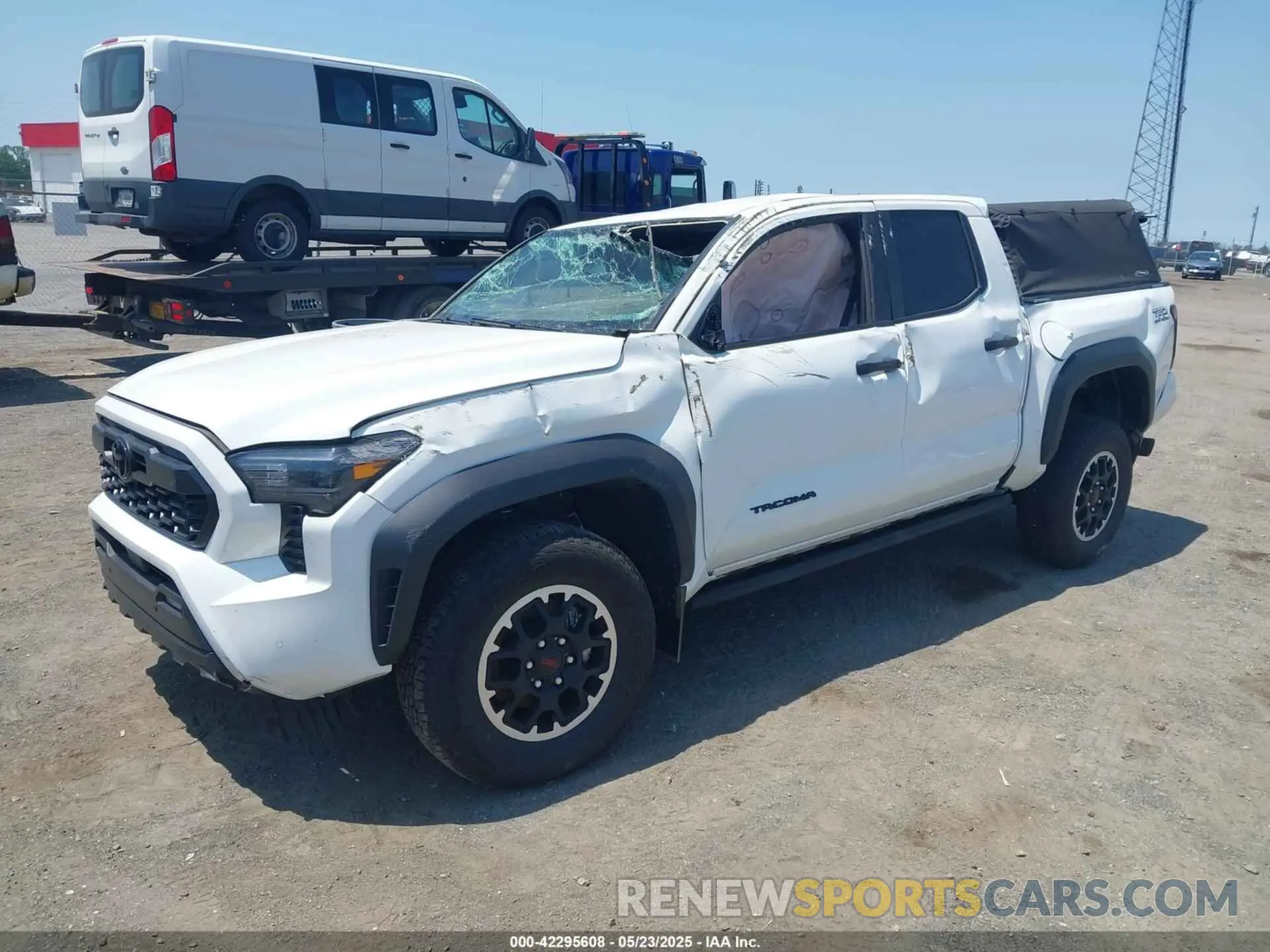 2 Фотография поврежденного автомобиля 3TMLB5JN7RM041251 TOYOTA TACOMA 2024