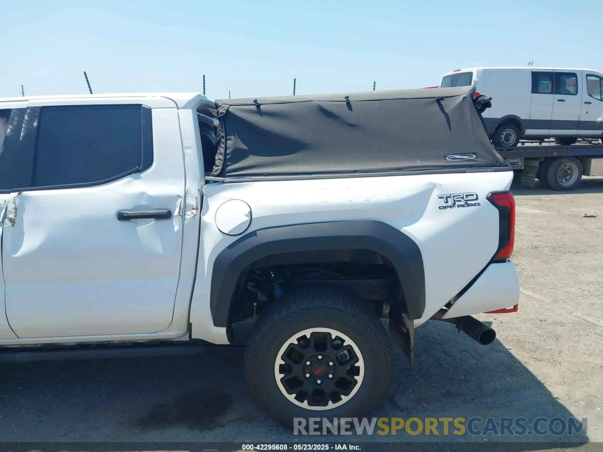 20 Фотография поврежденного автомобиля 3TMLB5JN7RM041251 TOYOTA TACOMA 2024