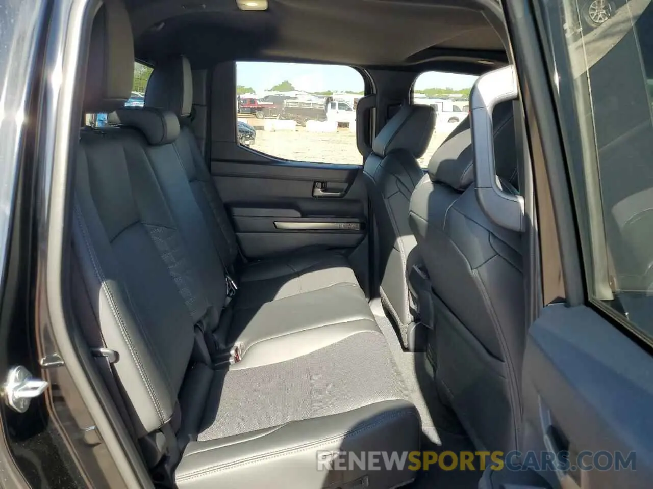10 Фотография поврежденного автомобиля 3TMLB5JN7RM063153 TOYOTA TACOMA 2024