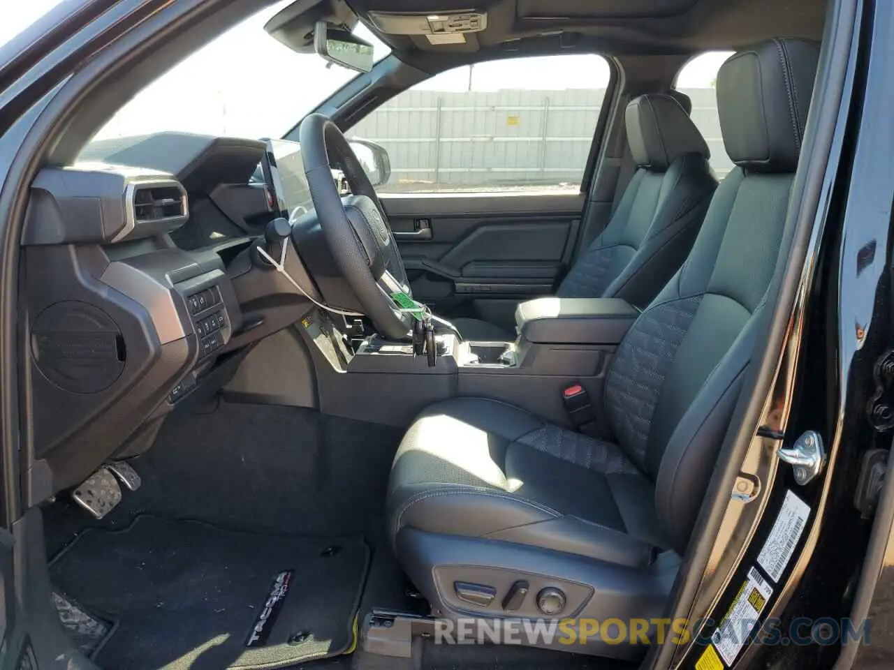 7 Фотография поврежденного автомобиля 3TMLB5JN7RM063153 TOYOTA TACOMA 2024