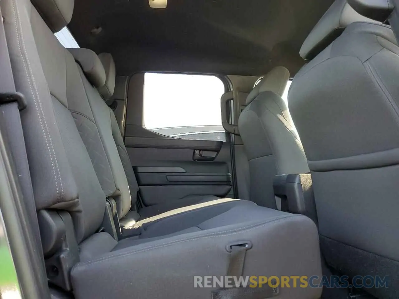10 Фотография поврежденного автомобиля 3TMLB5JN8RM013751 TOYOTA TACOMA 2024