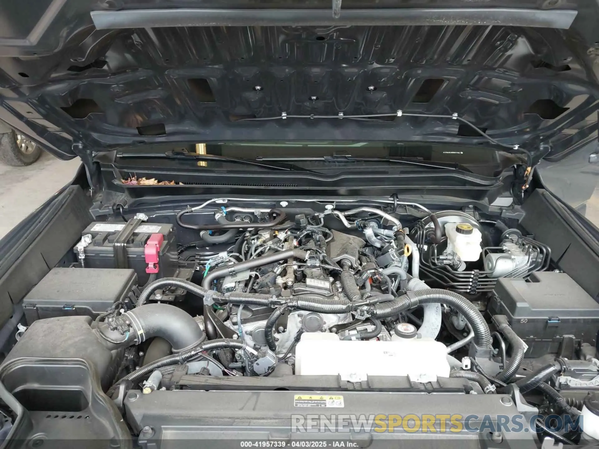 10 Фотография поврежденного автомобиля 3TMLB5JN8RM017041 TOYOTA TACOMA 2024