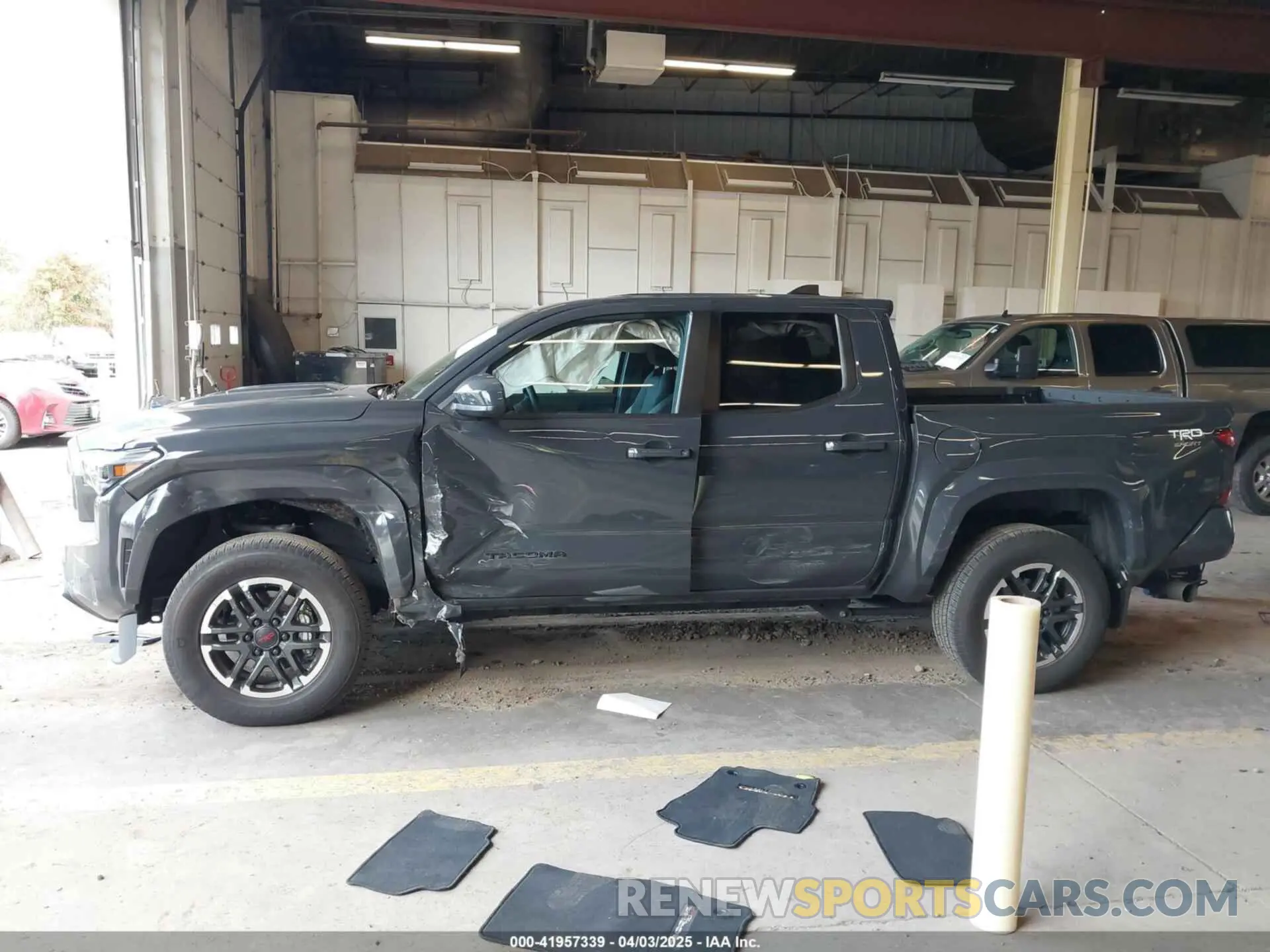14 Фотография поврежденного автомобиля 3TMLB5JN8RM017041 TOYOTA TACOMA 2024