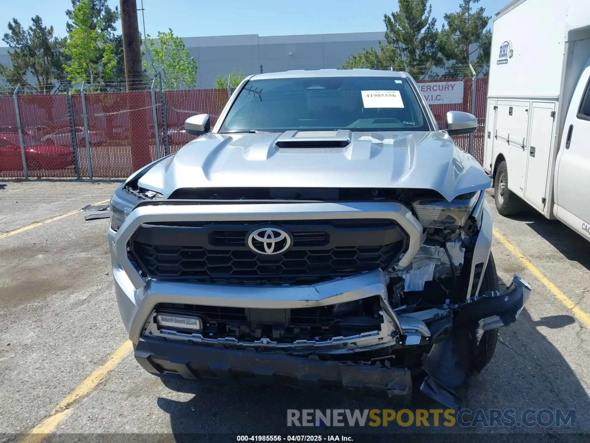 11 Фотография поврежденного автомобиля 3TMLB5JN8RM057684 TOYOTA TACOMA 2024