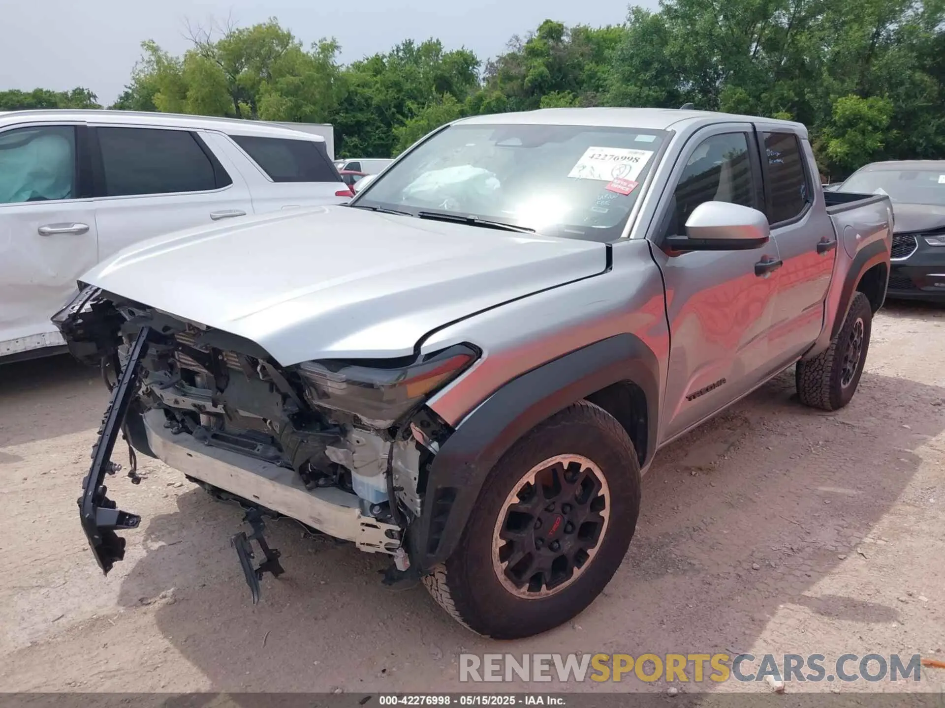2 Фотография поврежденного автомобиля 3TMLB5JN9RM003004 TOYOTA TACOMA 2024