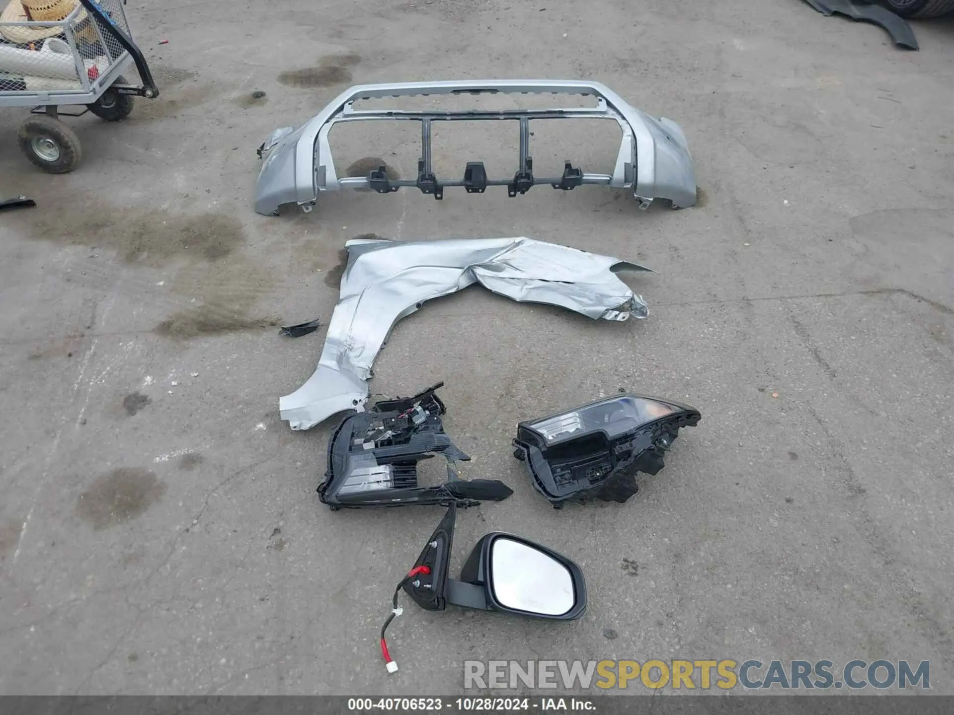 12 Photograph of a damaged car 3TMLB5JN9RM003486 TOYOTA TACOMA 2024