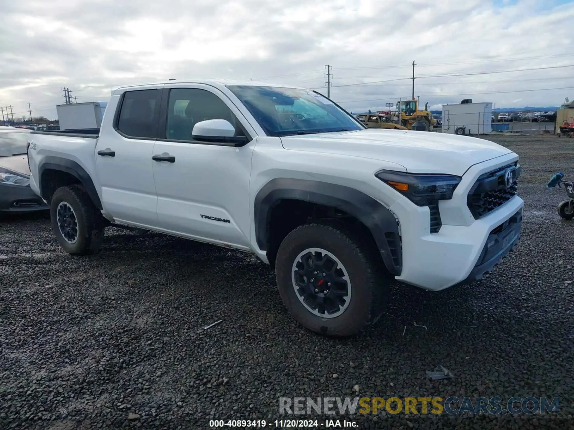1 Фотография поврежденного автомобиля 3TMLB5JN9RM035256 TOYOTA TACOMA 2024
