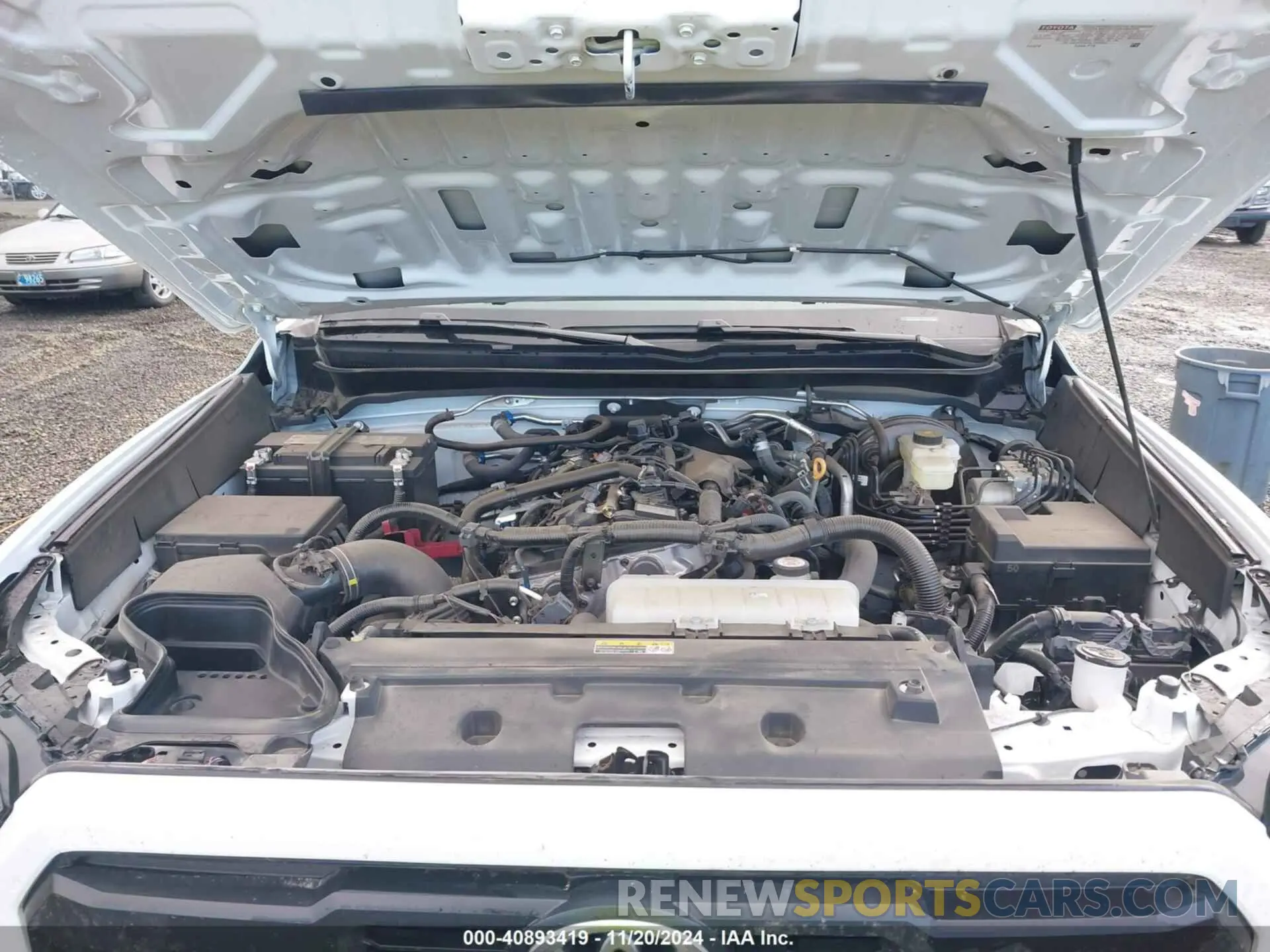 10 Фотография поврежденного автомобиля 3TMLB5JN9RM035256 TOYOTA TACOMA 2024