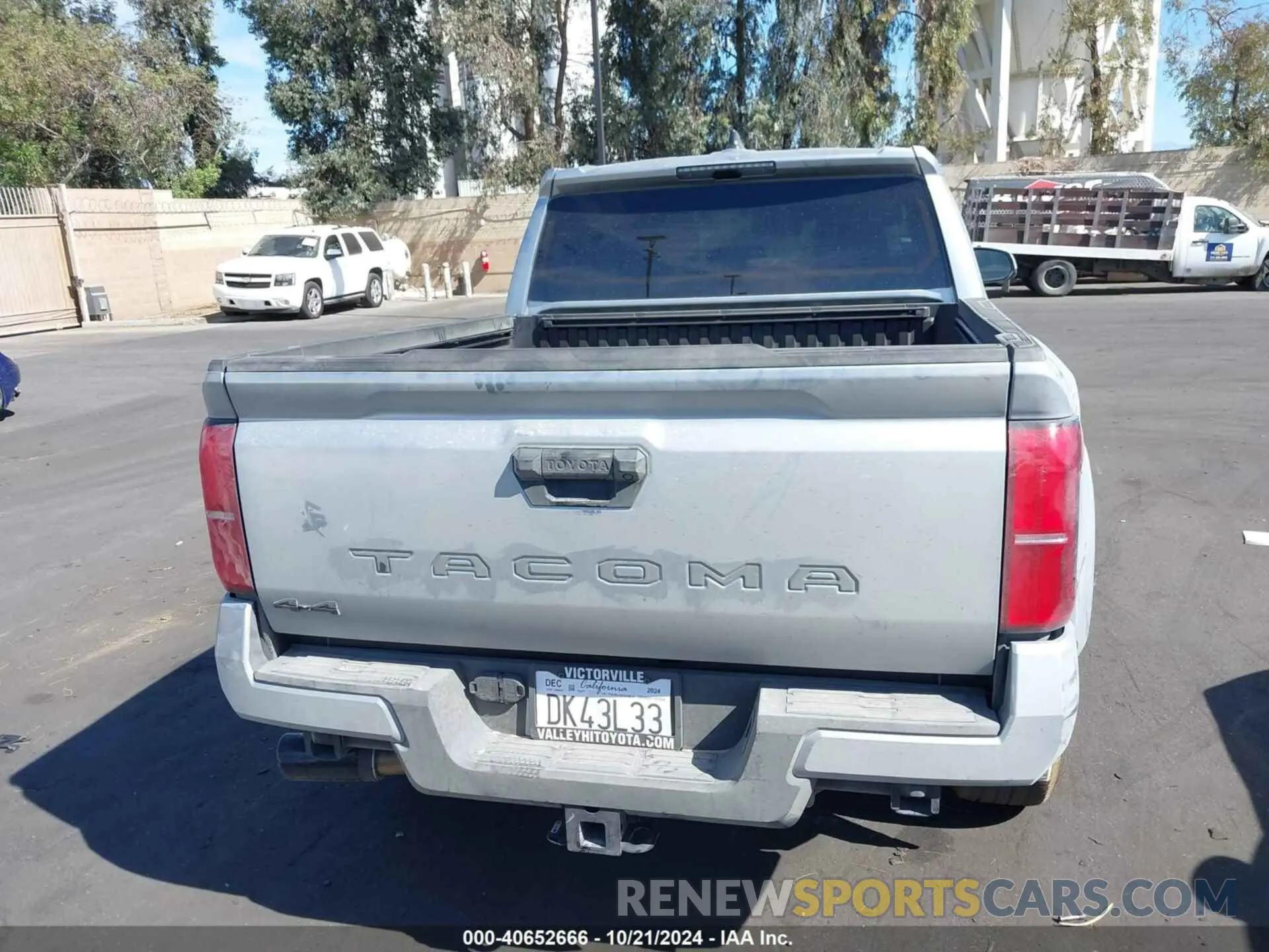 17 Photograph of a damaged car 3TMLB5JN9RM056107 TOYOTA TACOMA 2024