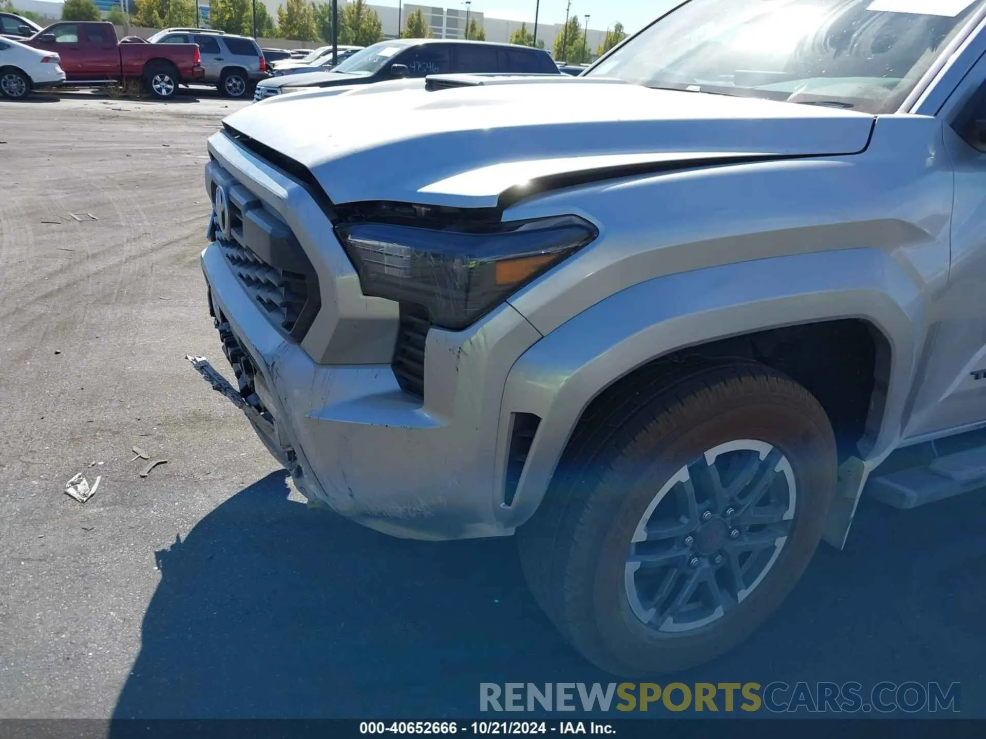 18 Photograph of a damaged car 3TMLB5JN9RM056107 TOYOTA TACOMA 2024