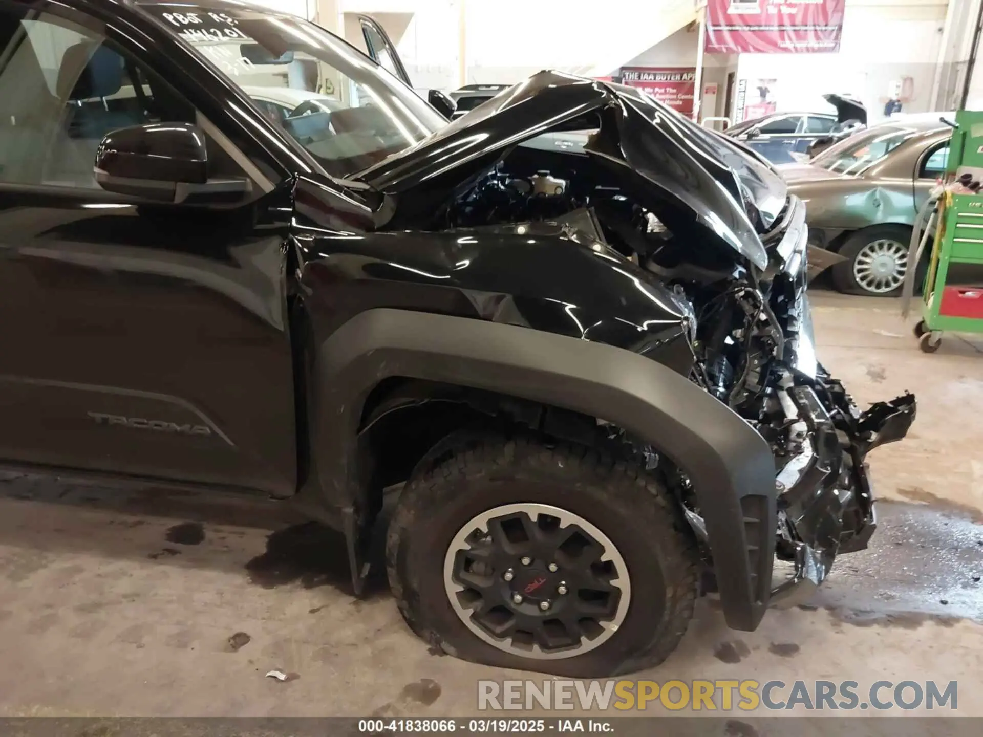 19 Фотография поврежденного автомобиля 3TMLB5JN9RM067673 TOYOTA TACOMA 2024