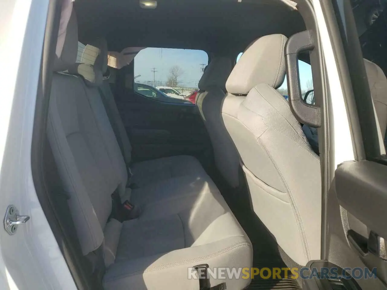 10 Фотография поврежденного автомобиля 3TMLB5JNXRM007899 TOYOTA TACOMA 2024