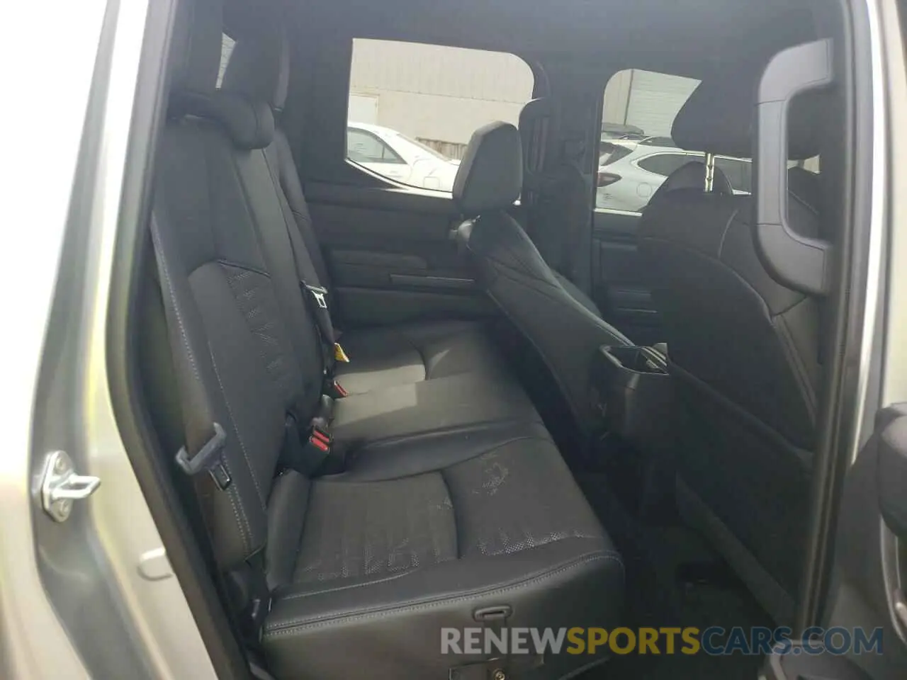 10 Фотография поврежденного автомобиля 3TMLB5JNXRM053572 TOYOTA TACOMA 2024