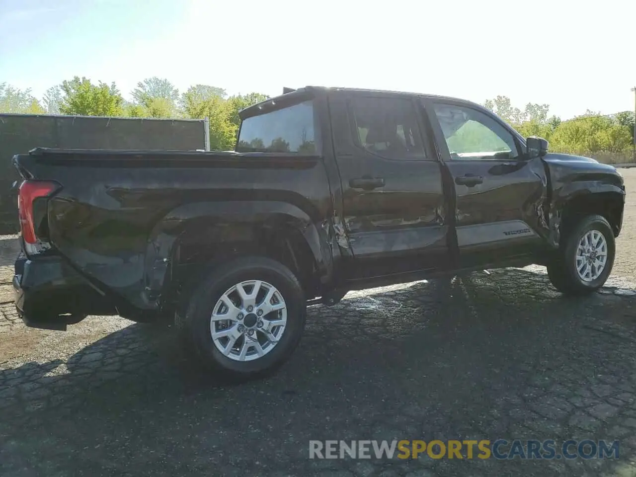 3 Photograph of a damaged car 3TMLB5JNXRM062630 TOYOTA TACOMA 2024