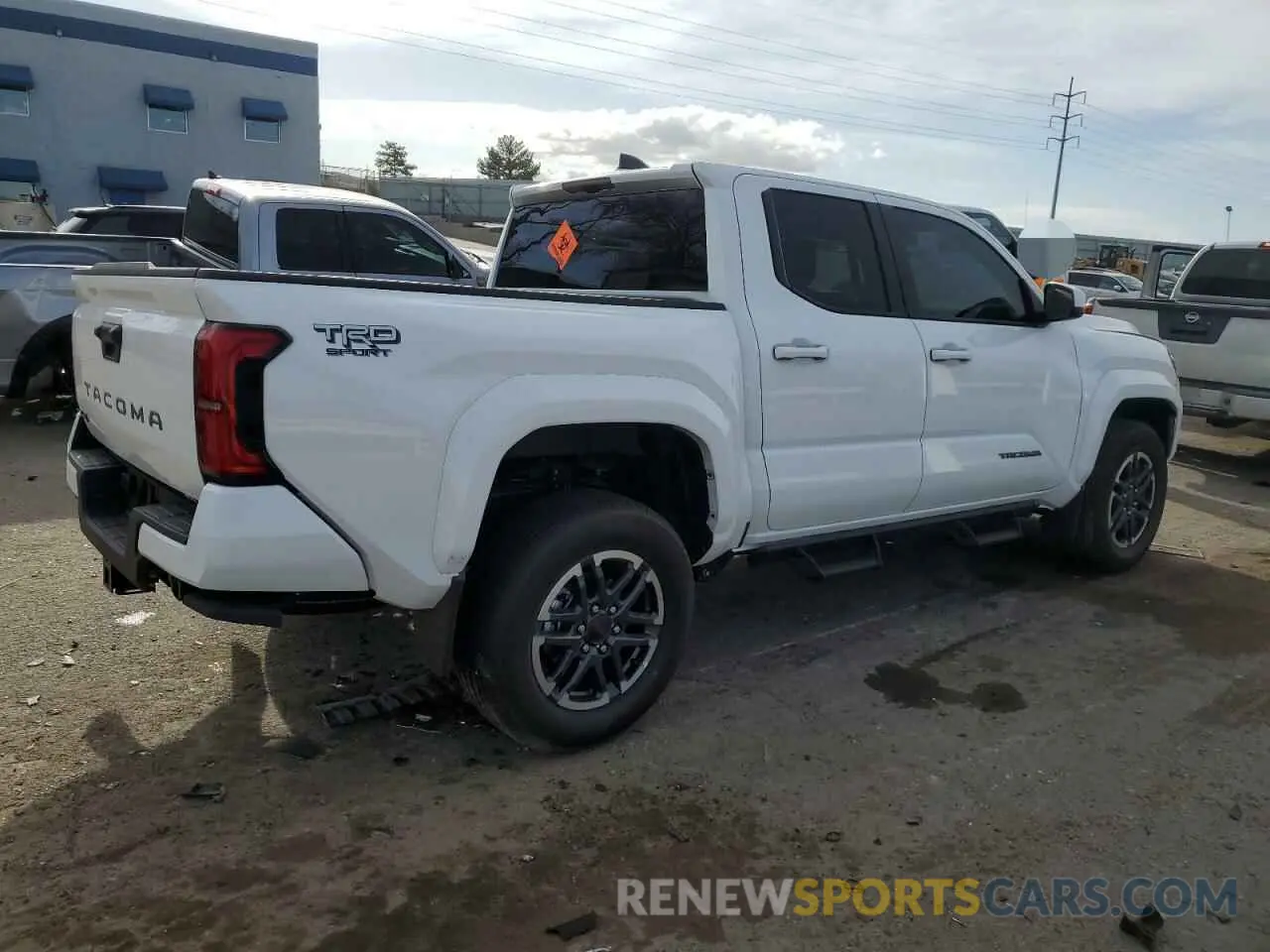 3 Фотография поврежденного автомобиля 3TMLB5JNXRM084966 TOYOTA TACOMA 2024