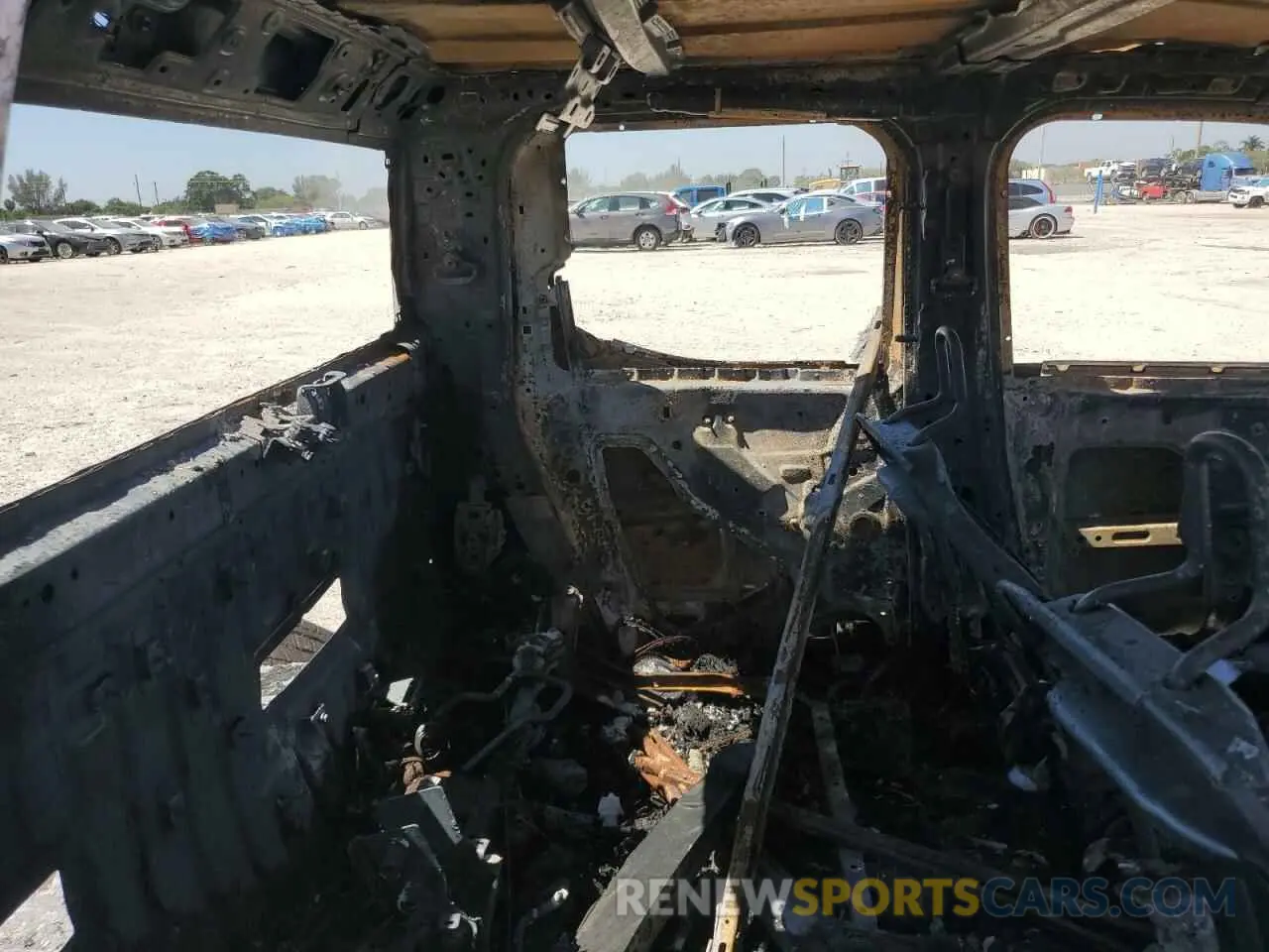 10 Photograph of a damaged car 3TYLB5JN0RT050331 TOYOTA TACOMA 2024