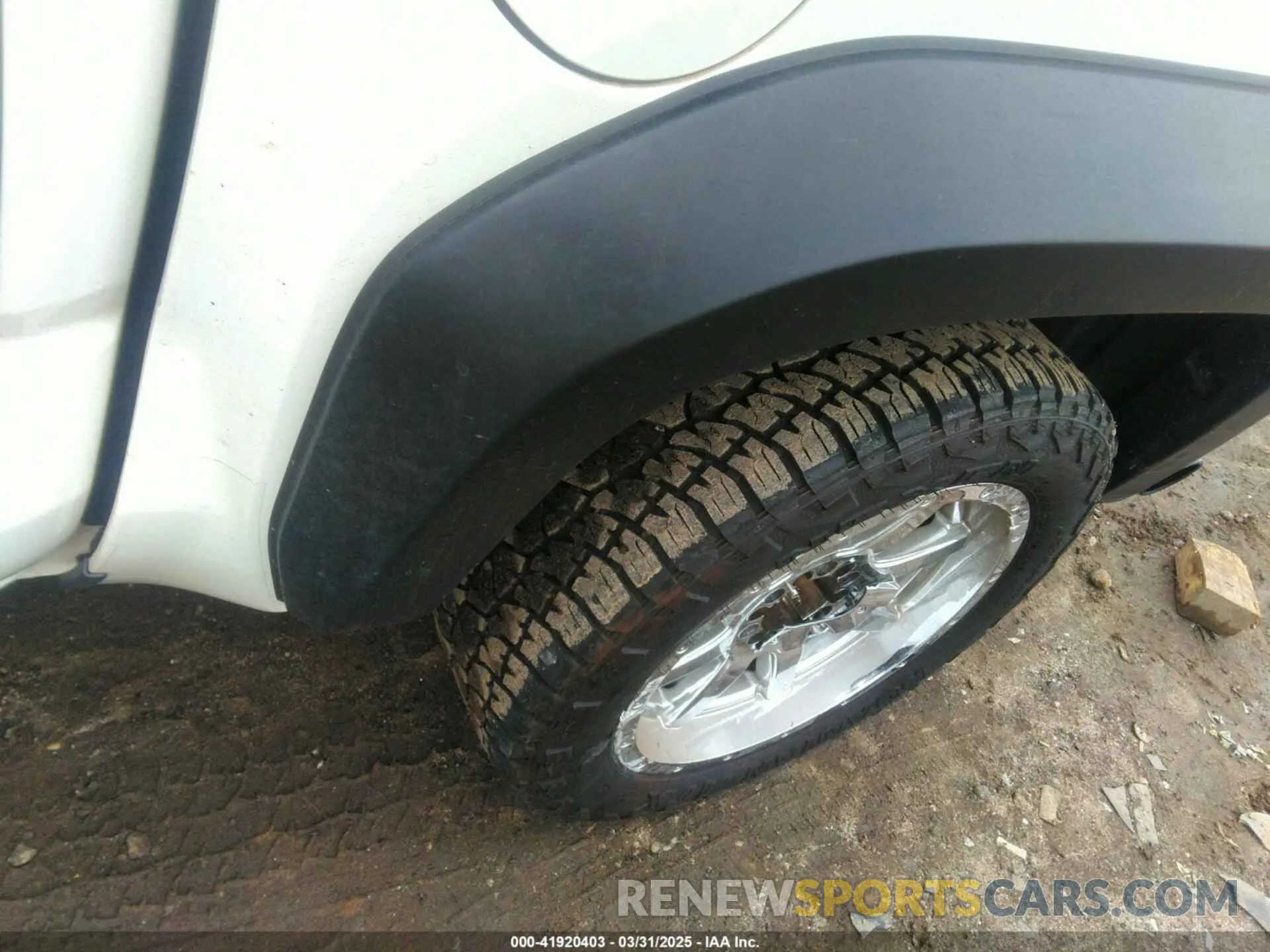 18 Photograph of a damaged car 3TYLB5JN1RT011960 TOYOTA TACOMA 2024