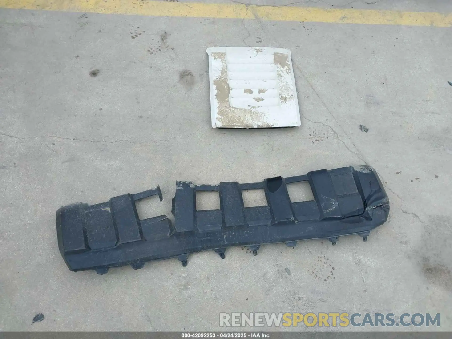 11 Photograph of a damaged car 3TYLB5JN2RT053084 TOYOTA TACOMA 2024