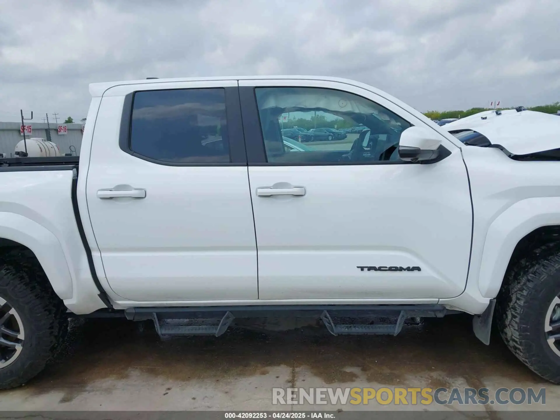 13 Photograph of a damaged car 3TYLB5JN2RT053084 TOYOTA TACOMA 2024