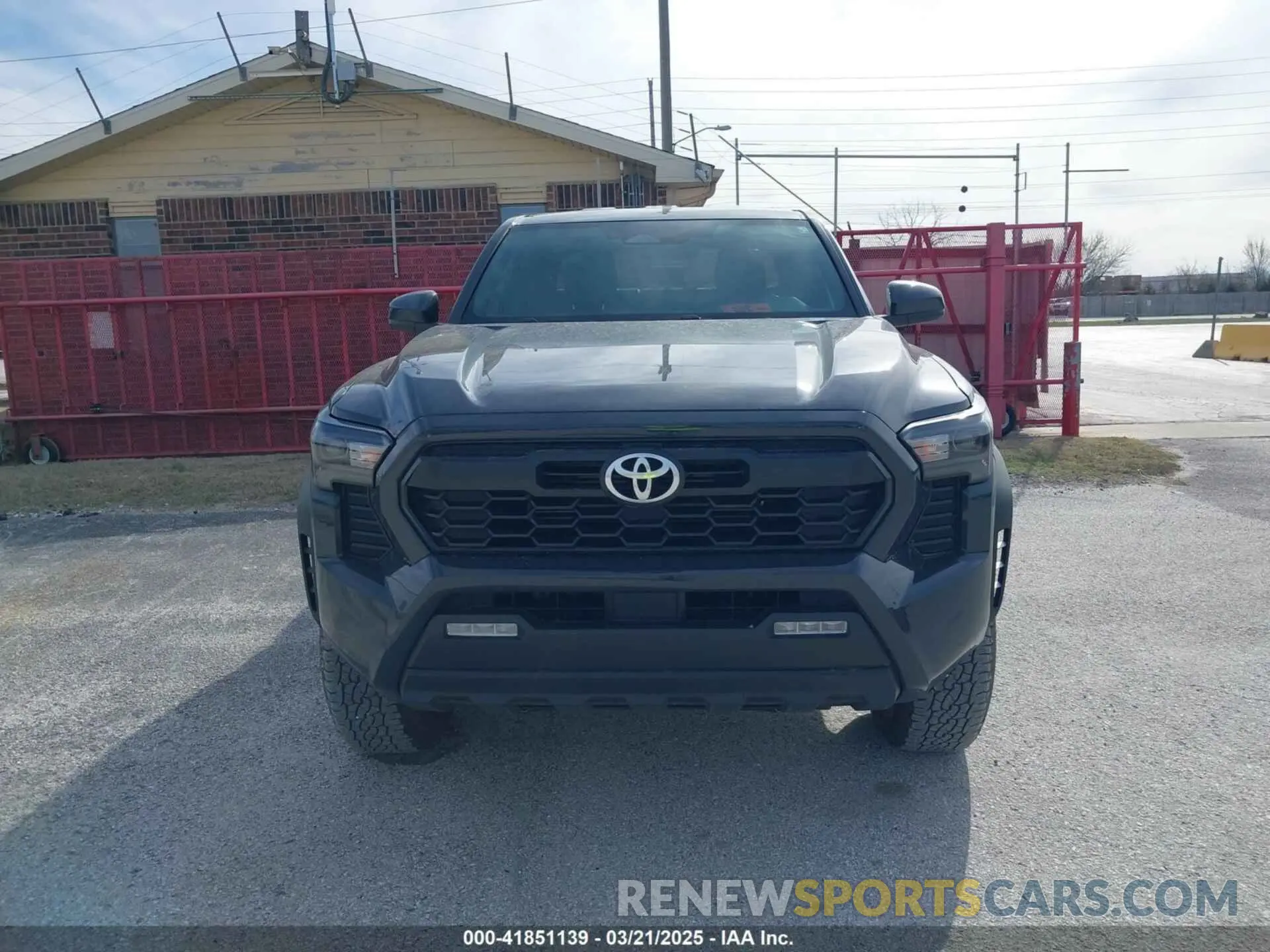 12 Фотография поврежденного автомобиля 3TYLB5JN3RT012981 TOYOTA TACOMA 2024