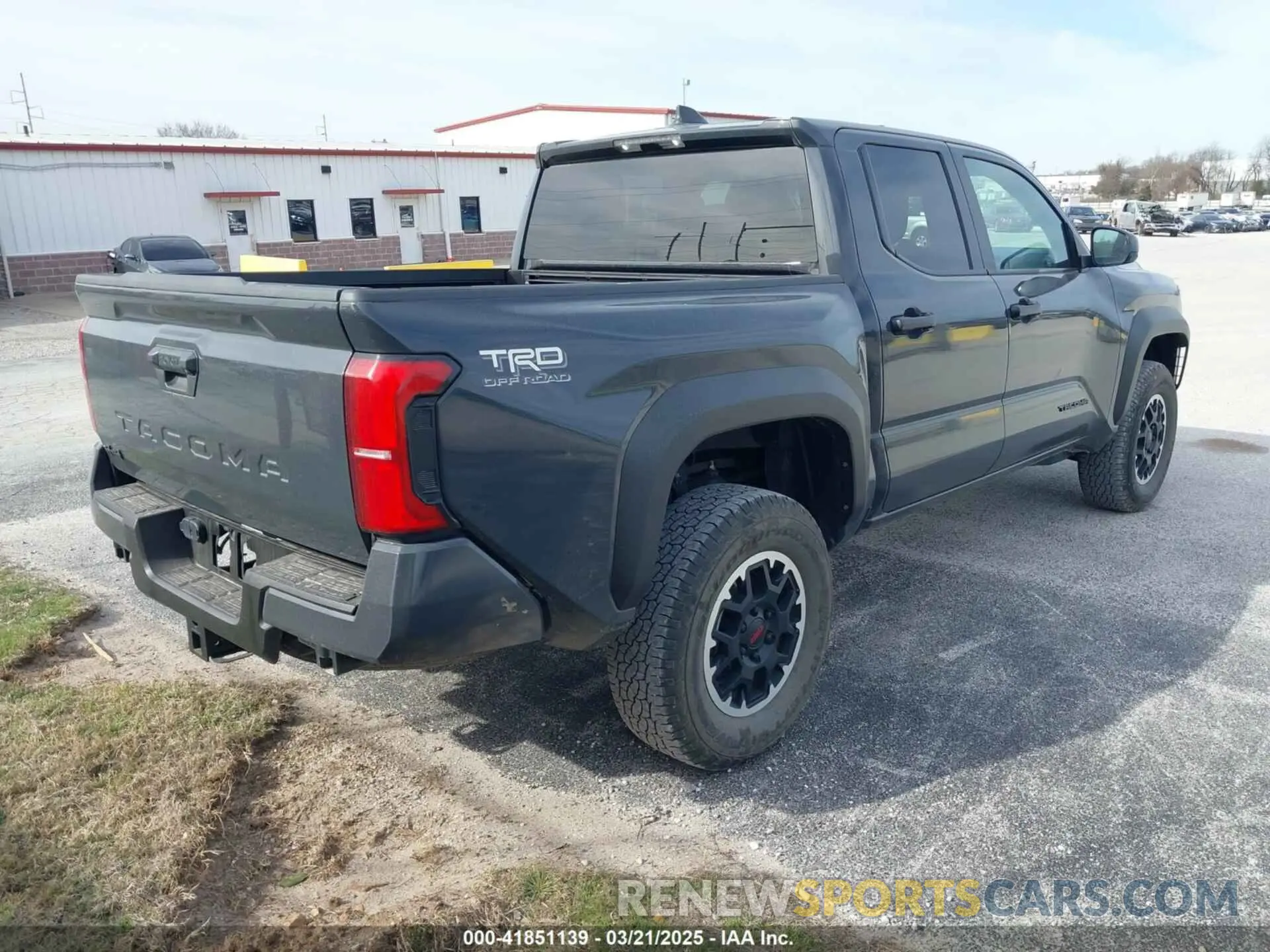 4 Фотография поврежденного автомобиля 3TYLB5JN3RT012981 TOYOTA TACOMA 2024