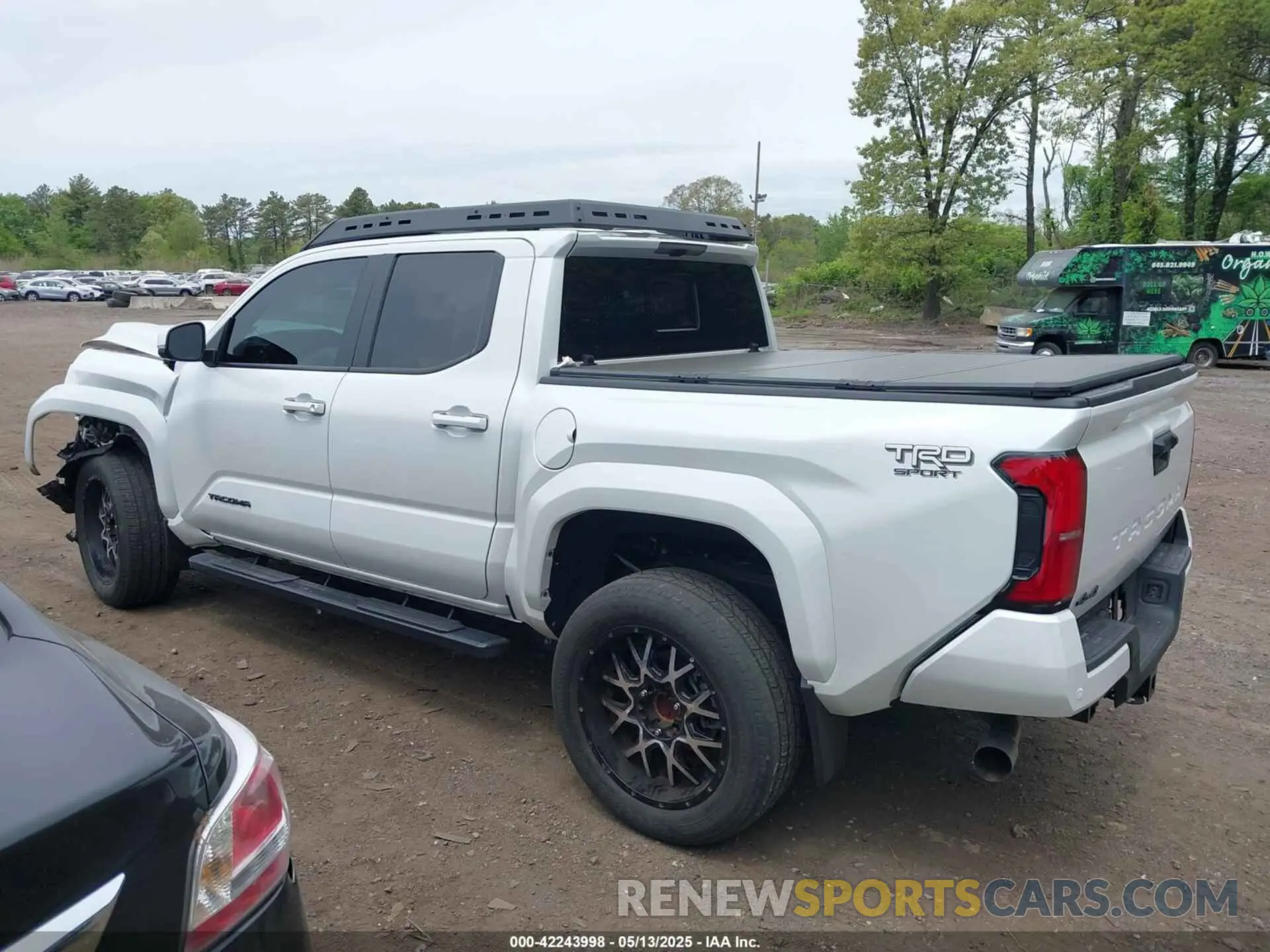 14 Photograph of a damaged car 3TYLB5JN3RT035788 TOYOTA TACOMA 2024