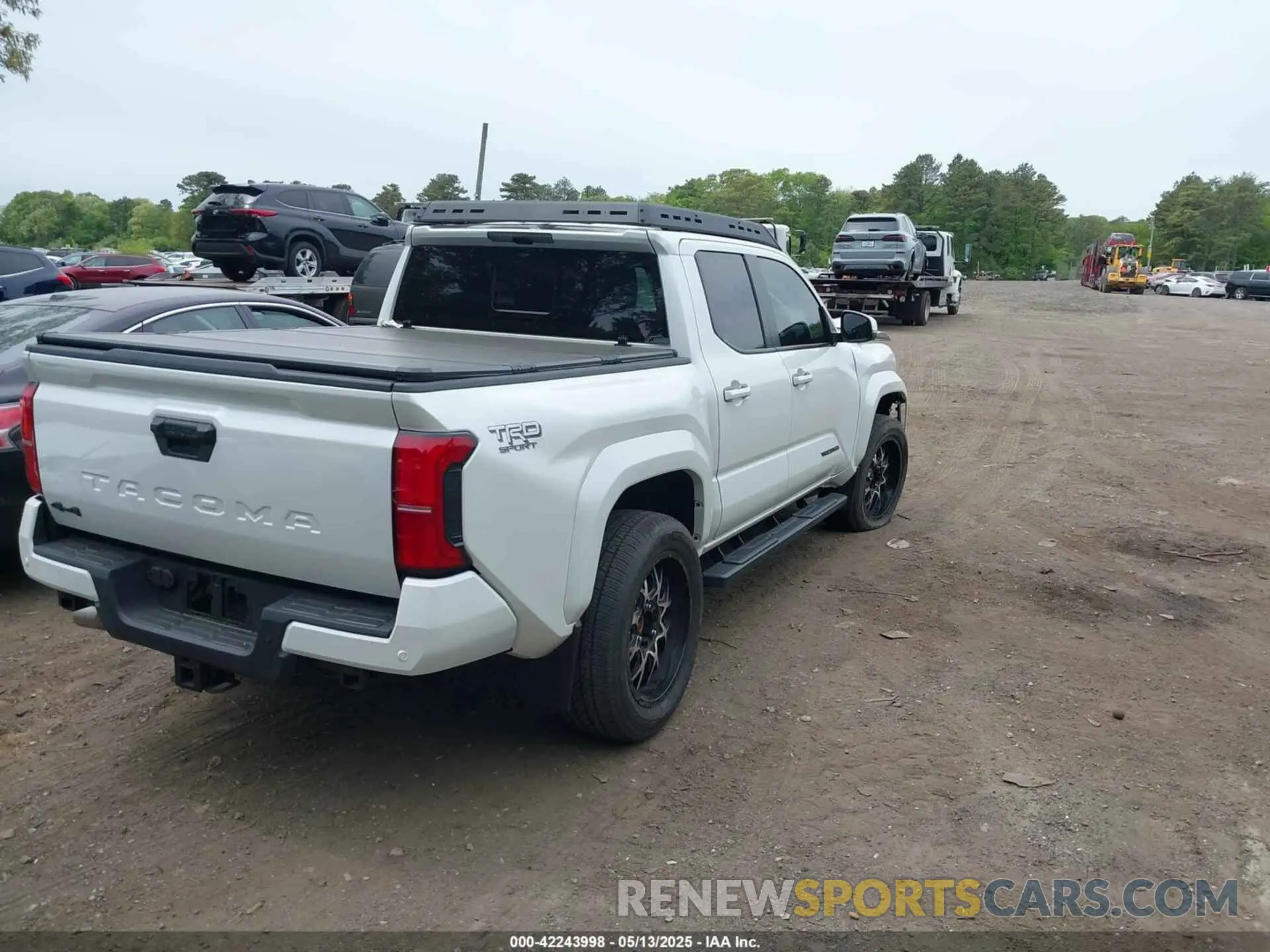 4 Photograph of a damaged car 3TYLB5JN3RT035788 TOYOTA TACOMA 2024