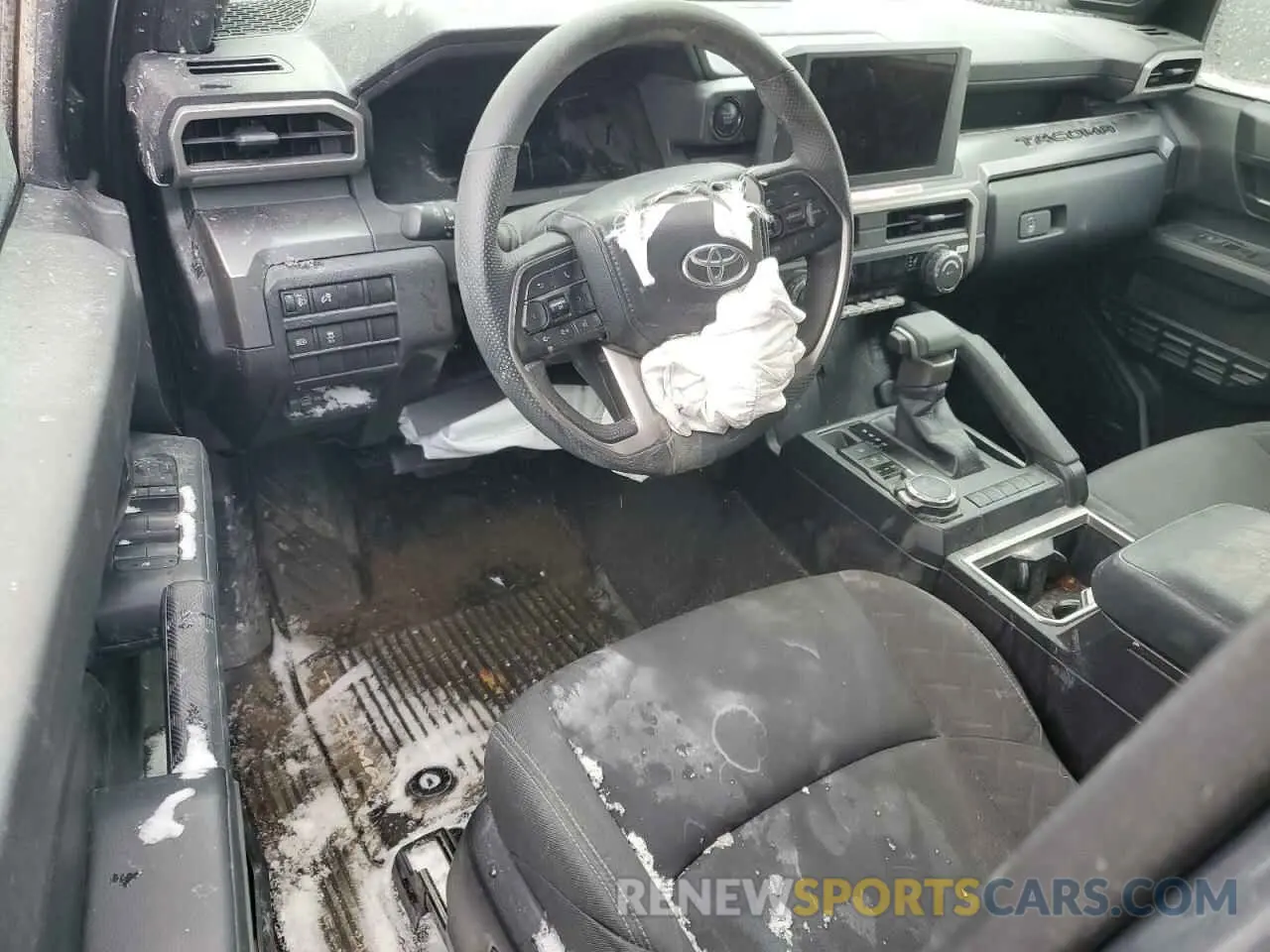 8 Фотография поврежденного автомобиля 3TYLB5JN4RT026078 TOYOTA TACOMA 2024
